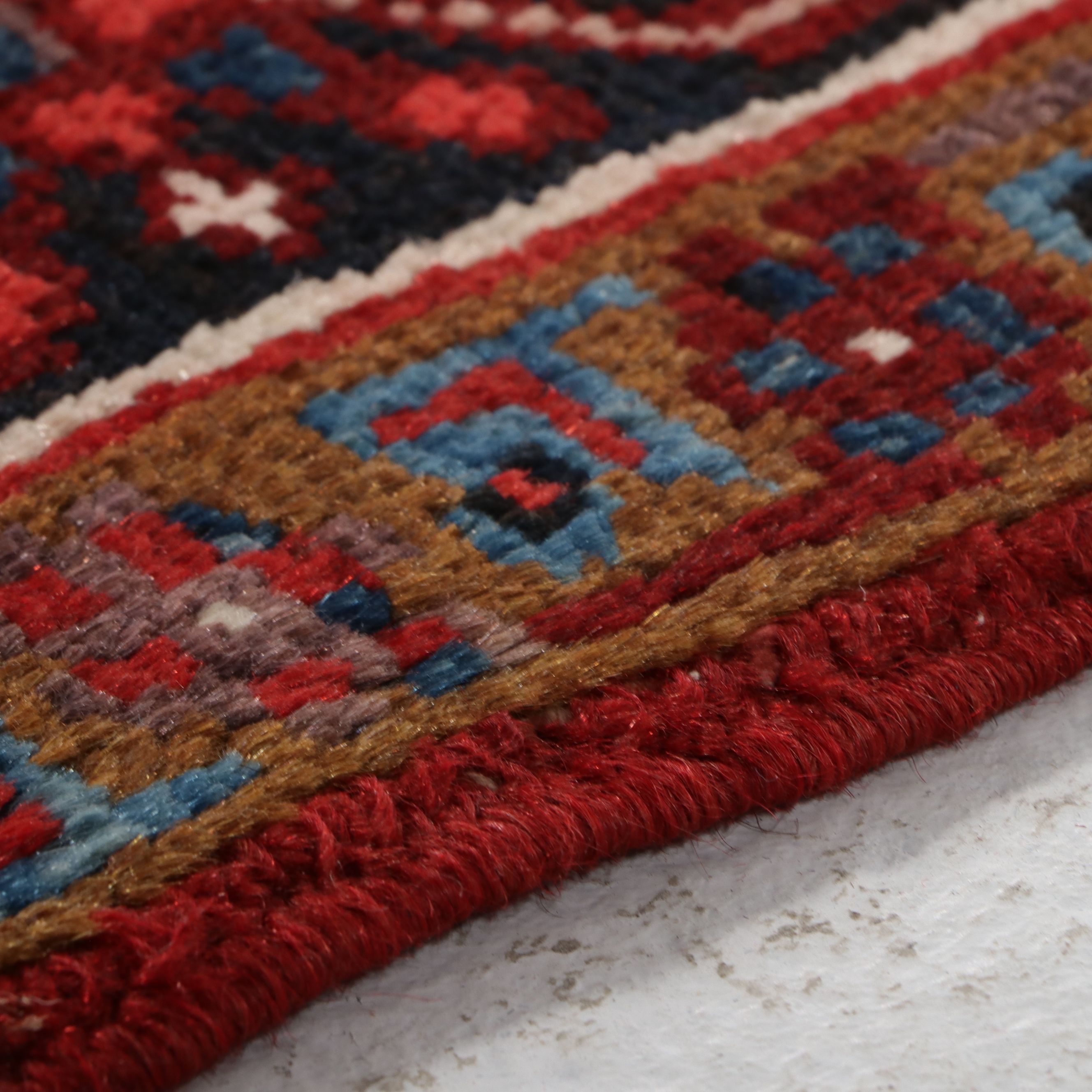 7'2 x 9' 5 Hand-Knotted Persian Heriz Area Rug