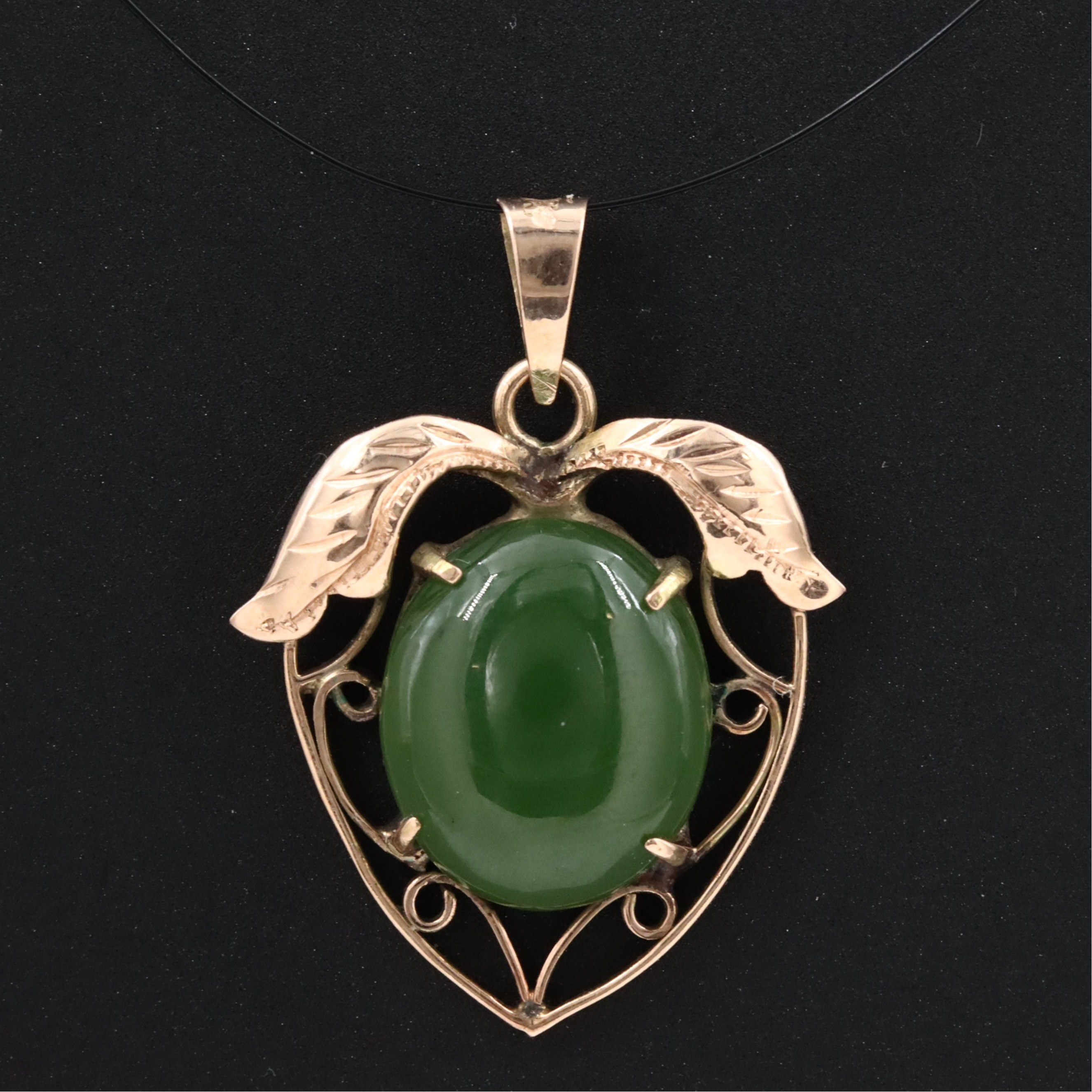 10K Nephrite Pendant