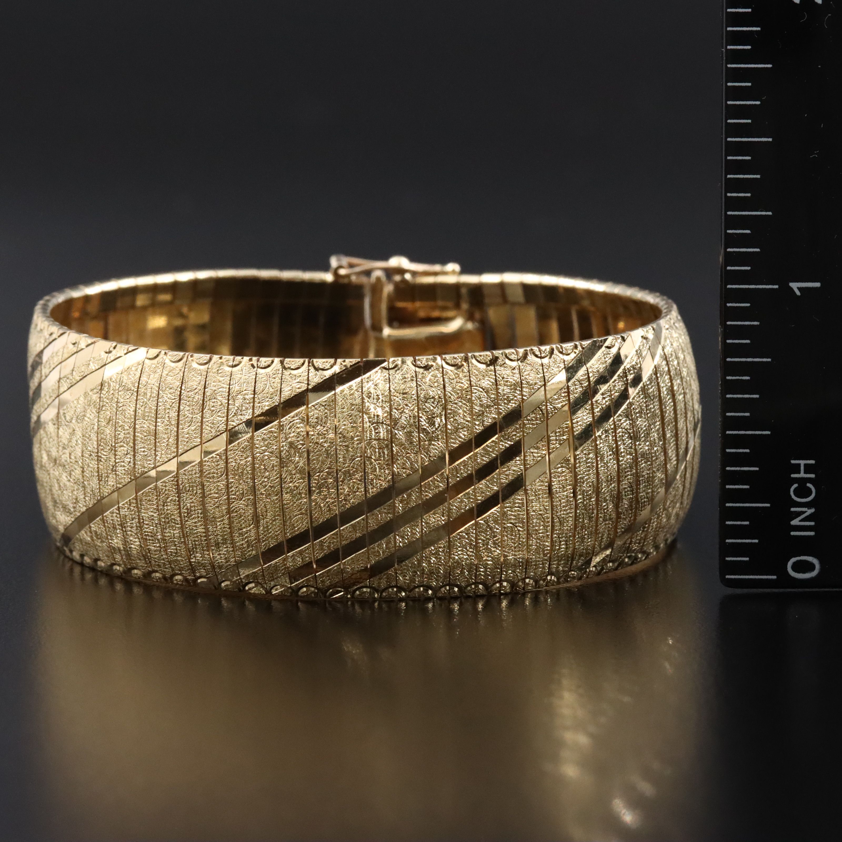 10K Etched Link Bracelet