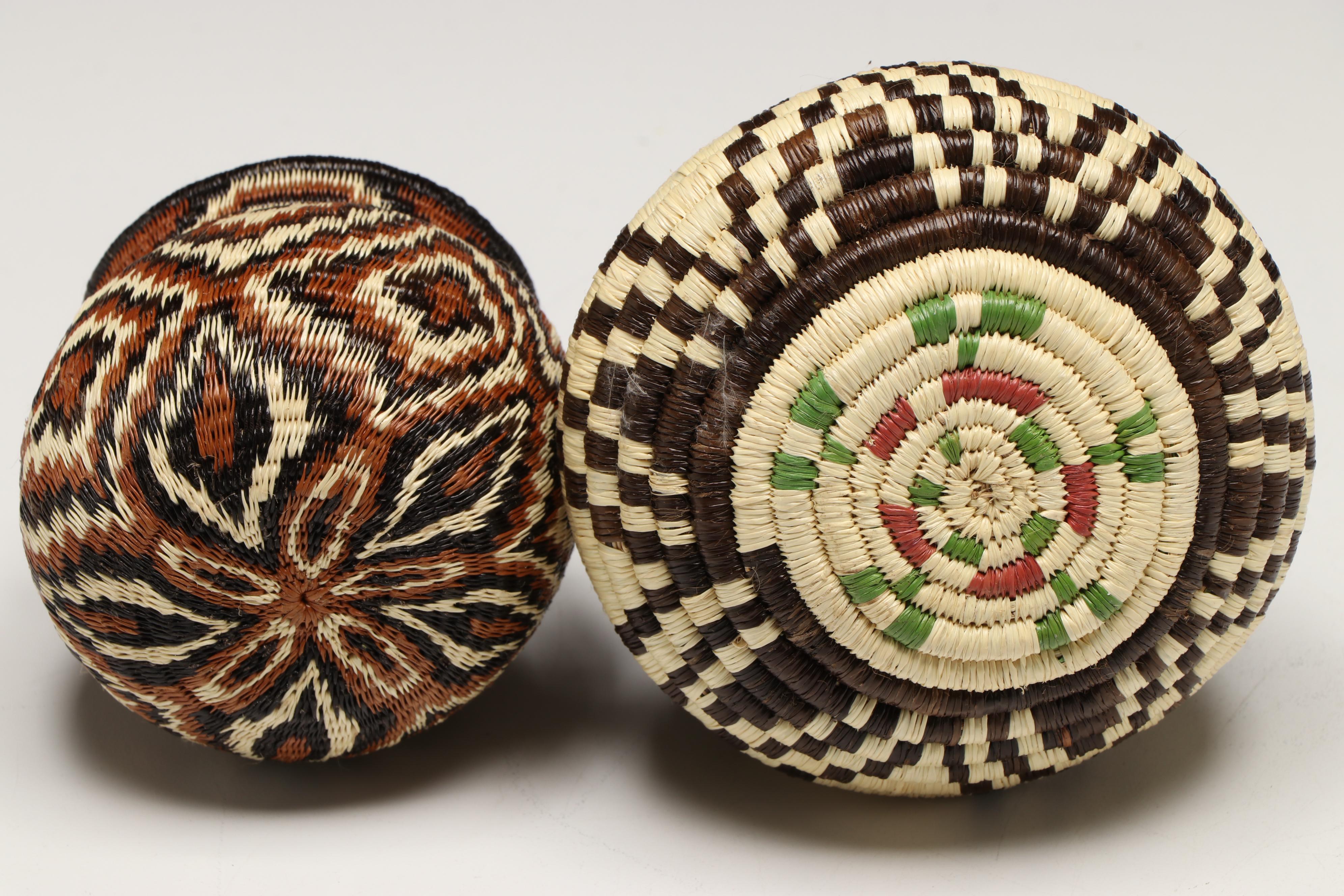 Emberá-Wounaan Handwoven Chunga Palm Fiber Baskets and Necklace
