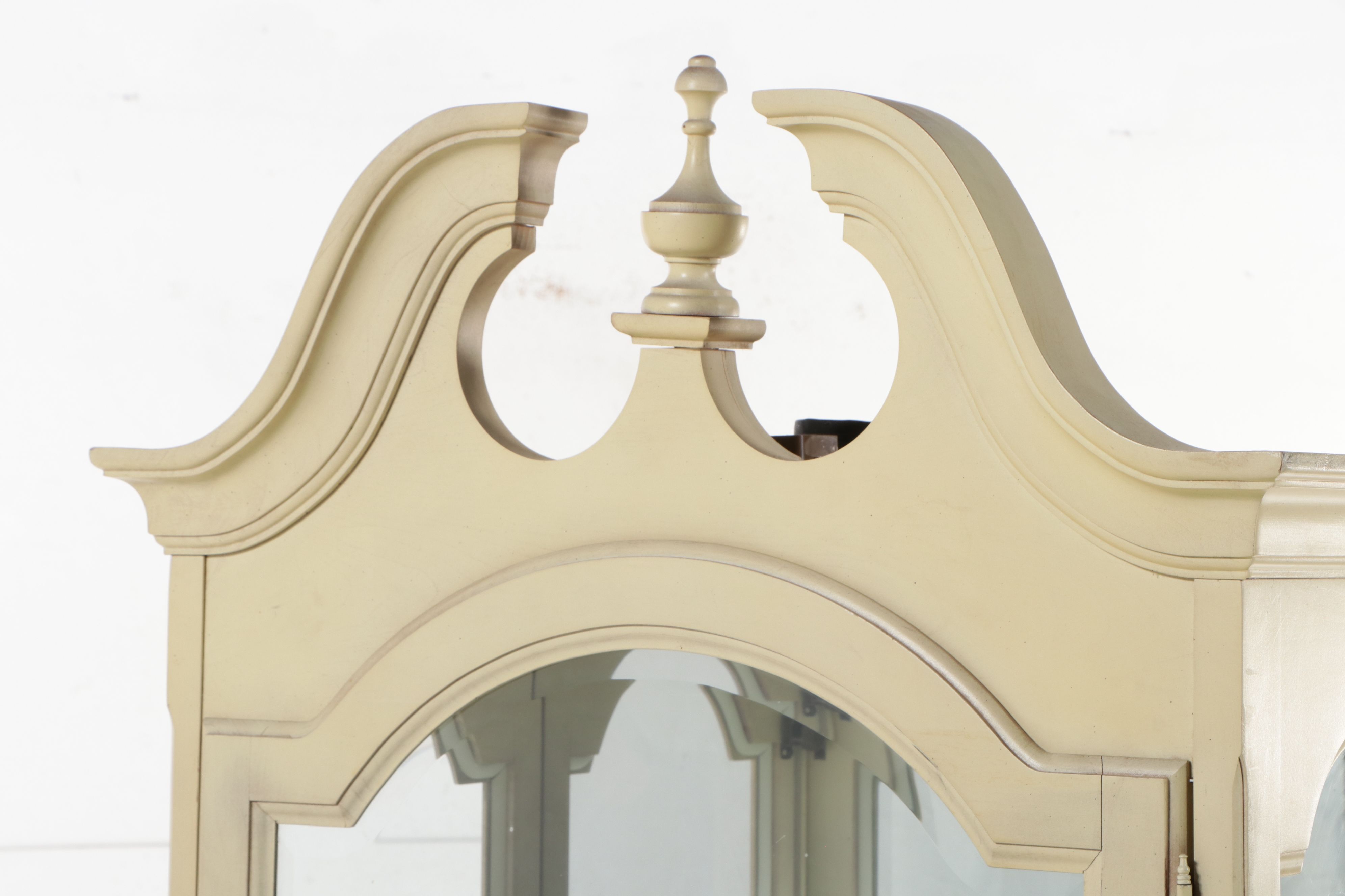 Jasper Cabinet Queen Anne Style Painted Display Cabinet