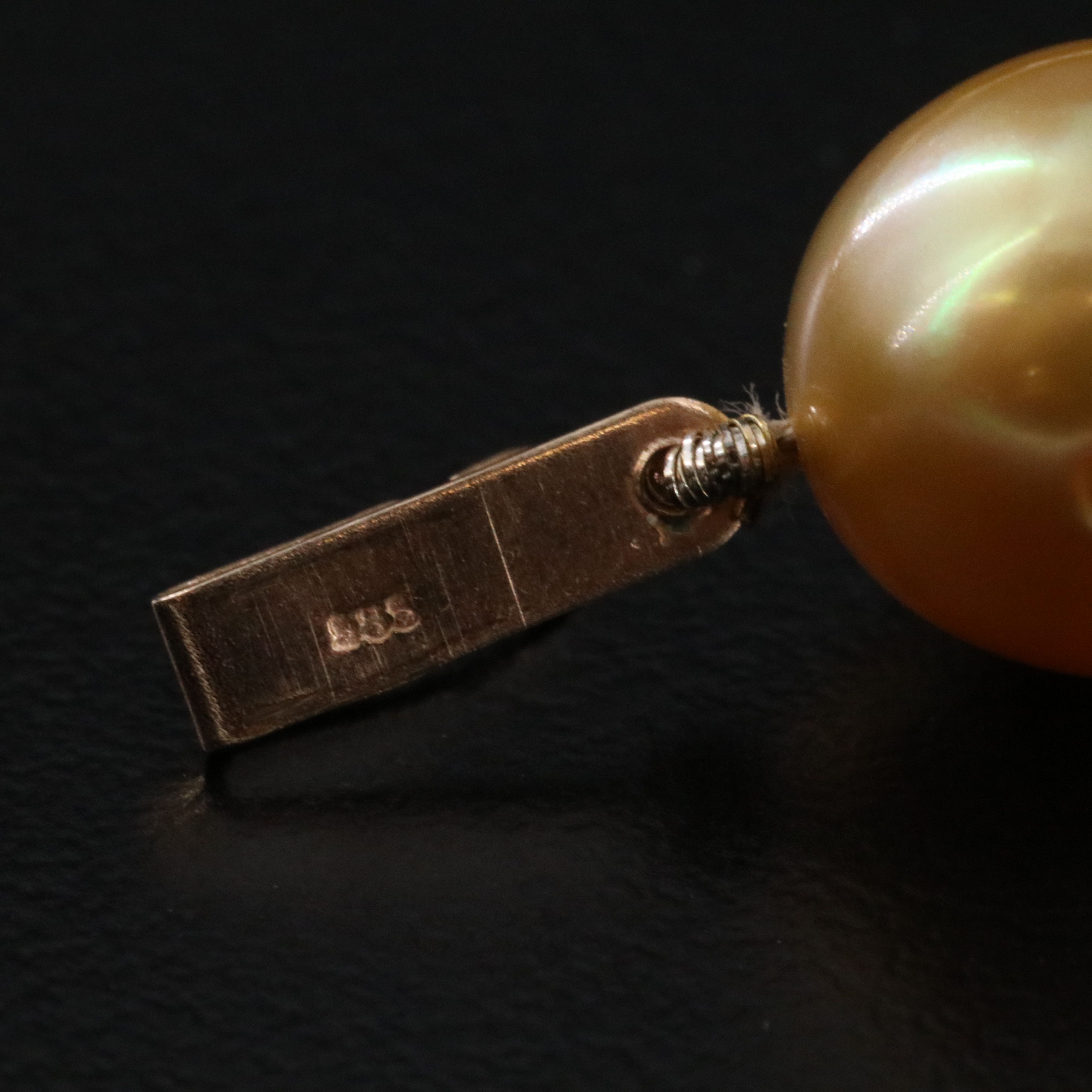 Pearl Necklace with 14K Clasp