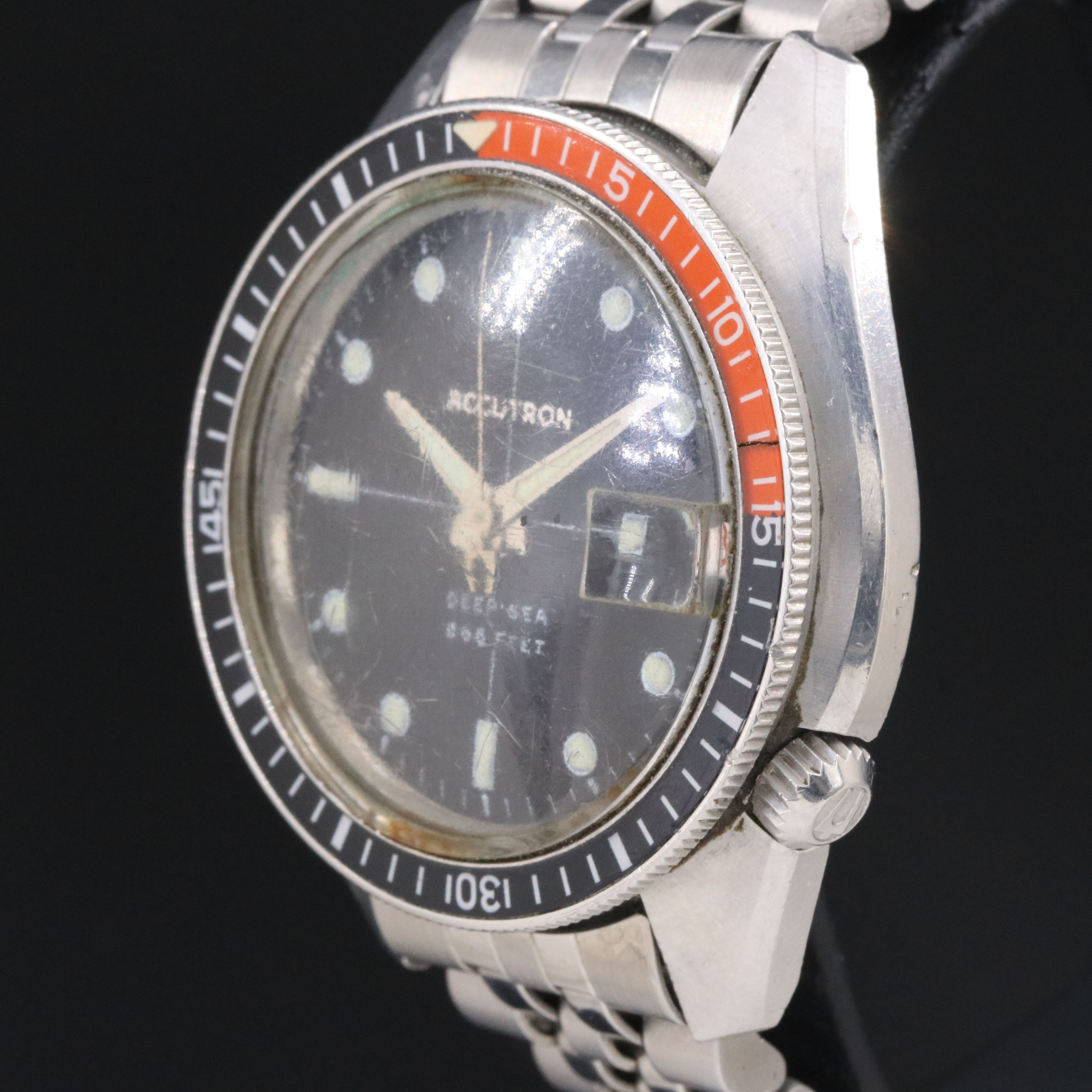 Bulova Accutron Deep Sea "Devil Diver" 666 ft Vintage Watch