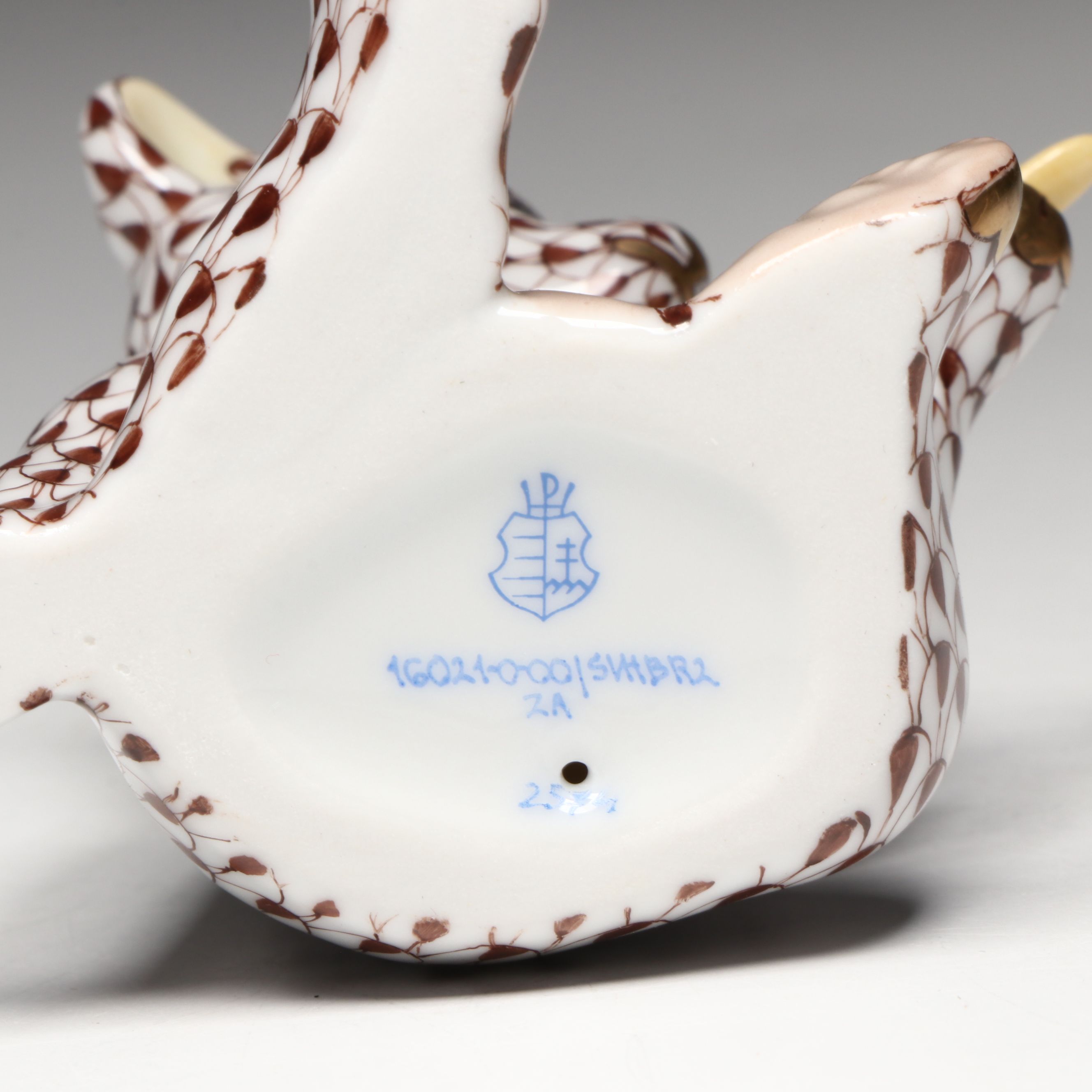 Herend Chocolate Fishnet with Gold "Bear with Bird" Porcelain Figurine