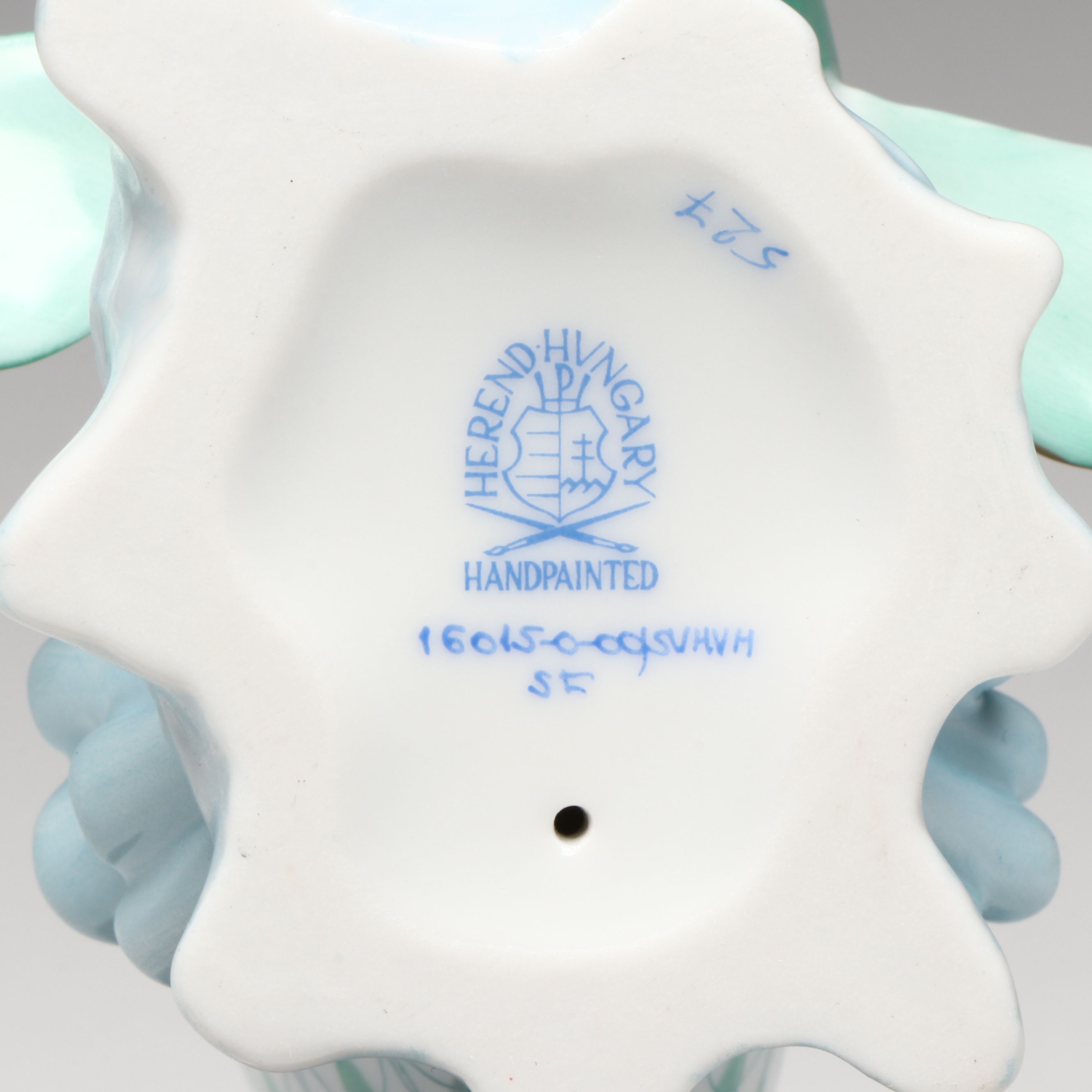 Herend Green Fishnet with Gold "Surgeon Fish" Porcelain Figurine