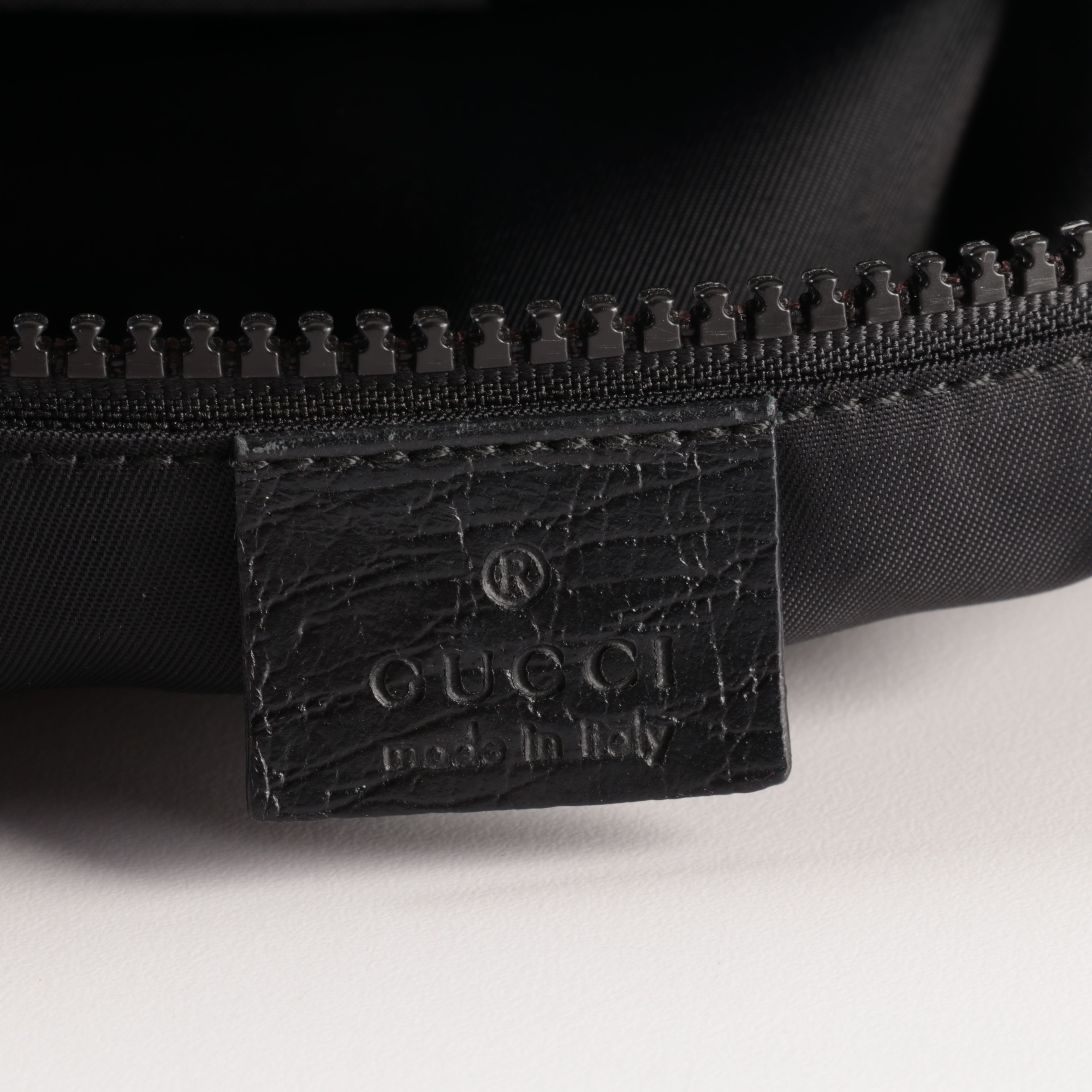 Gucci Messenger Bag in Monogram GG Supreme Canvas