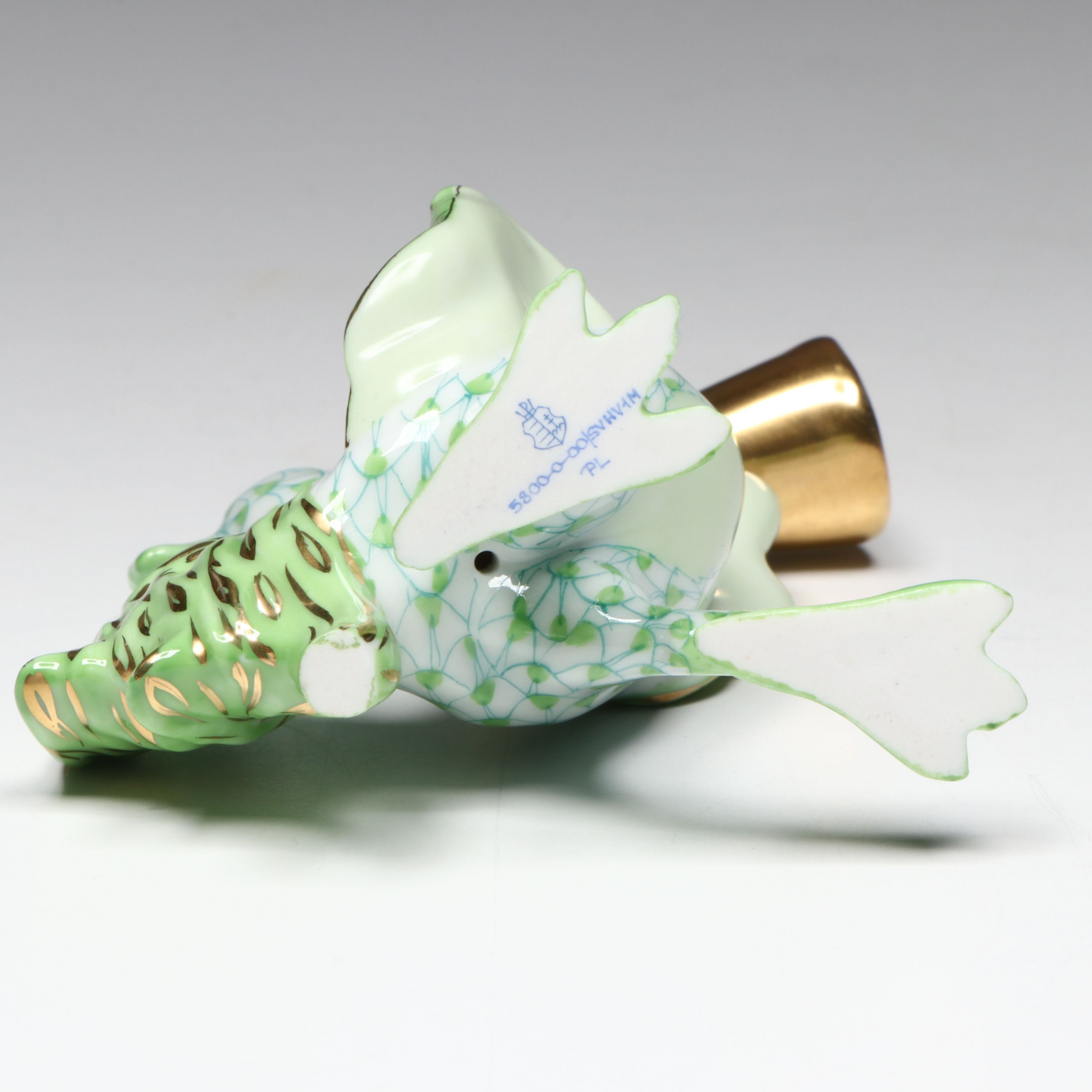 Herend Key Lime Fishnet with Gold "Crowing Rooster" Porcelain Figurine