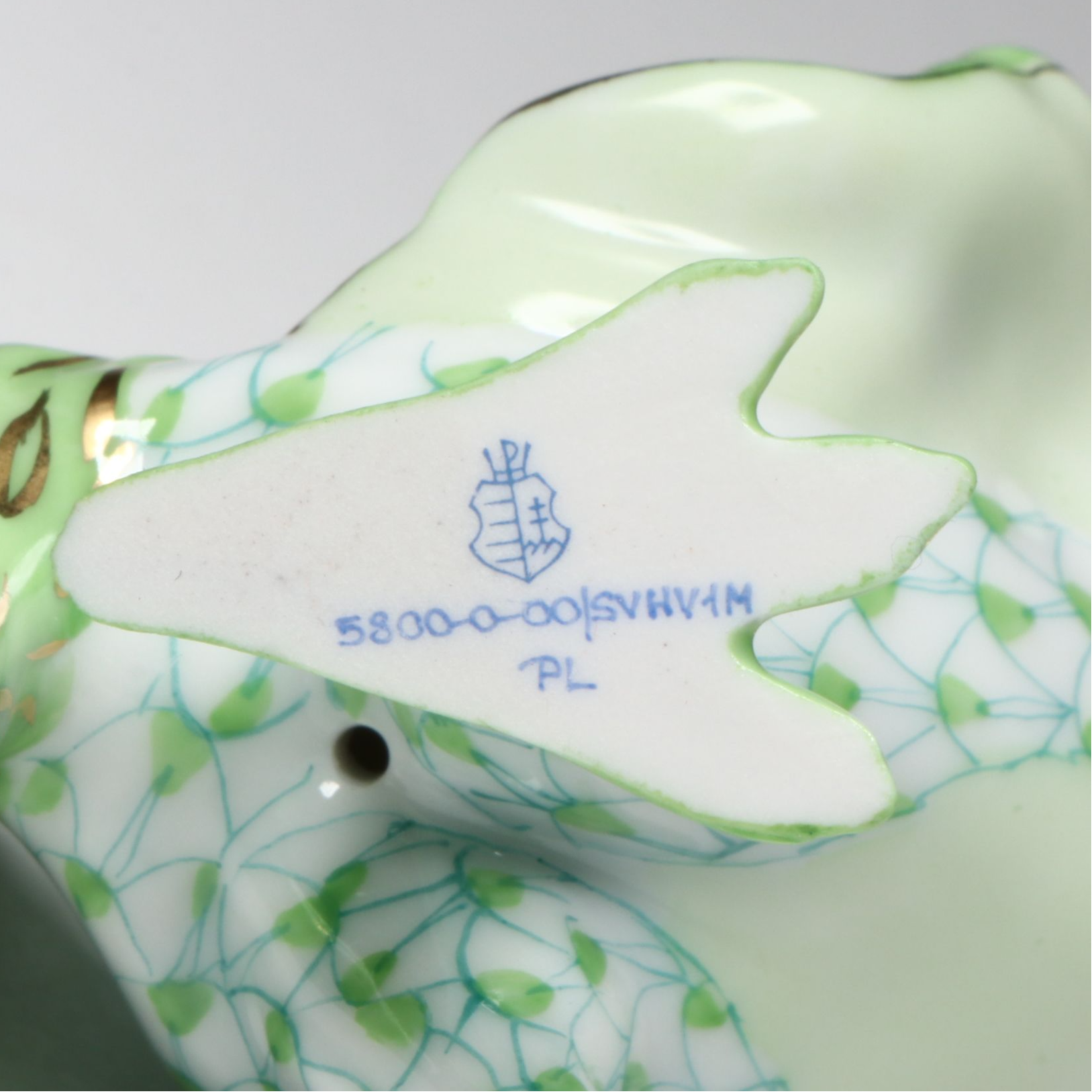 Herend Key Lime Fishnet with Gold "Crowing Rooster" Porcelain Figurine