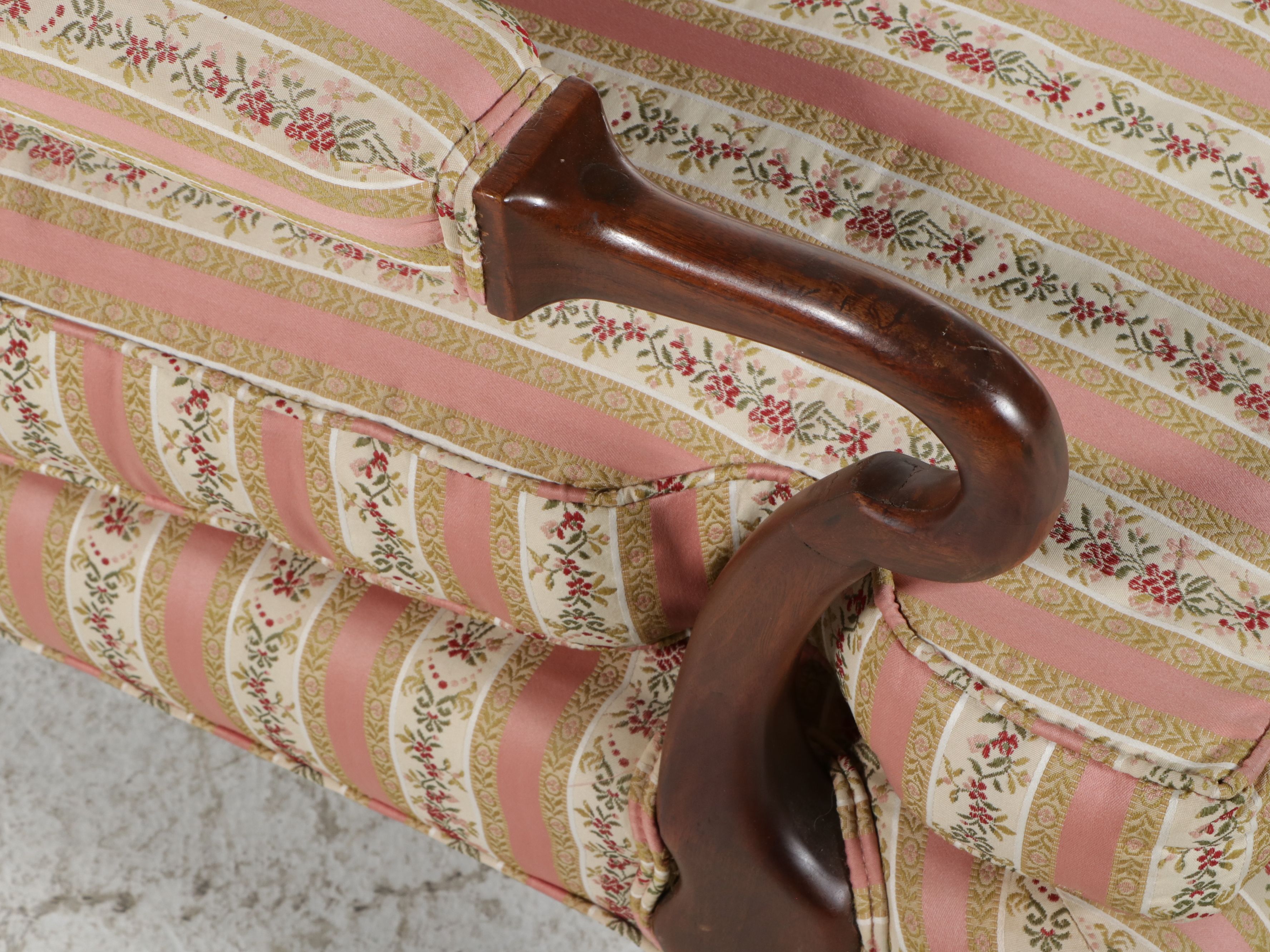 French Louis XV Style Pink Floral Upholstered Lounge Chair