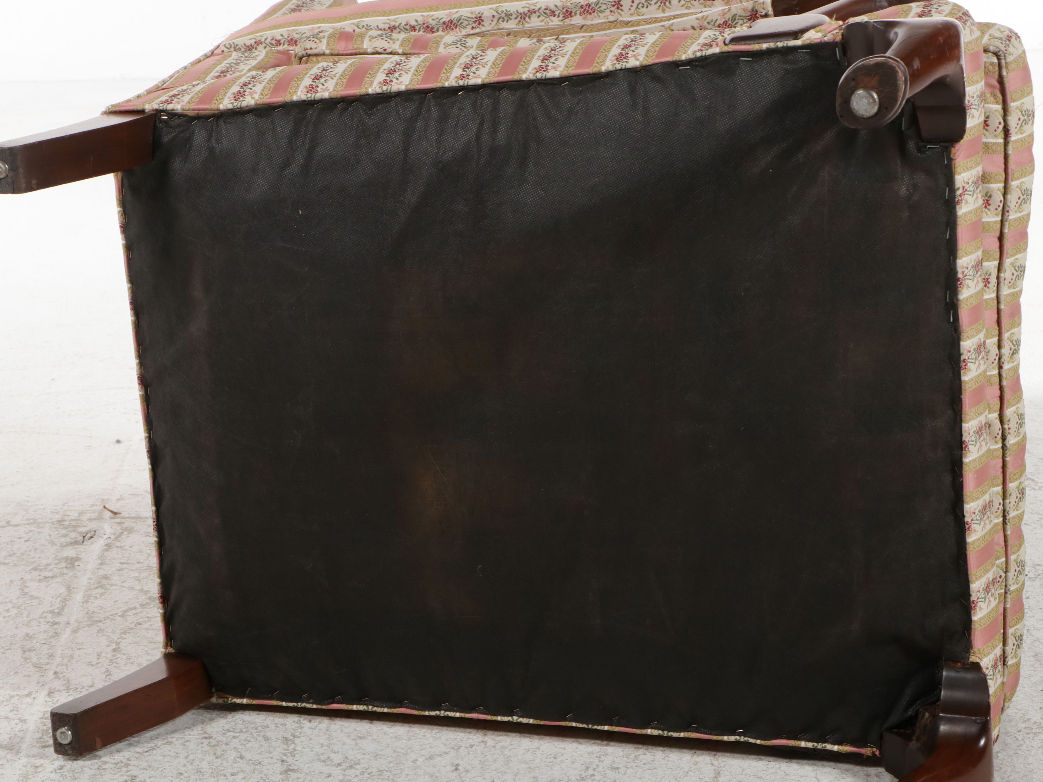 French Louis XV Style Pink Floral Upholstered Lounge Chair