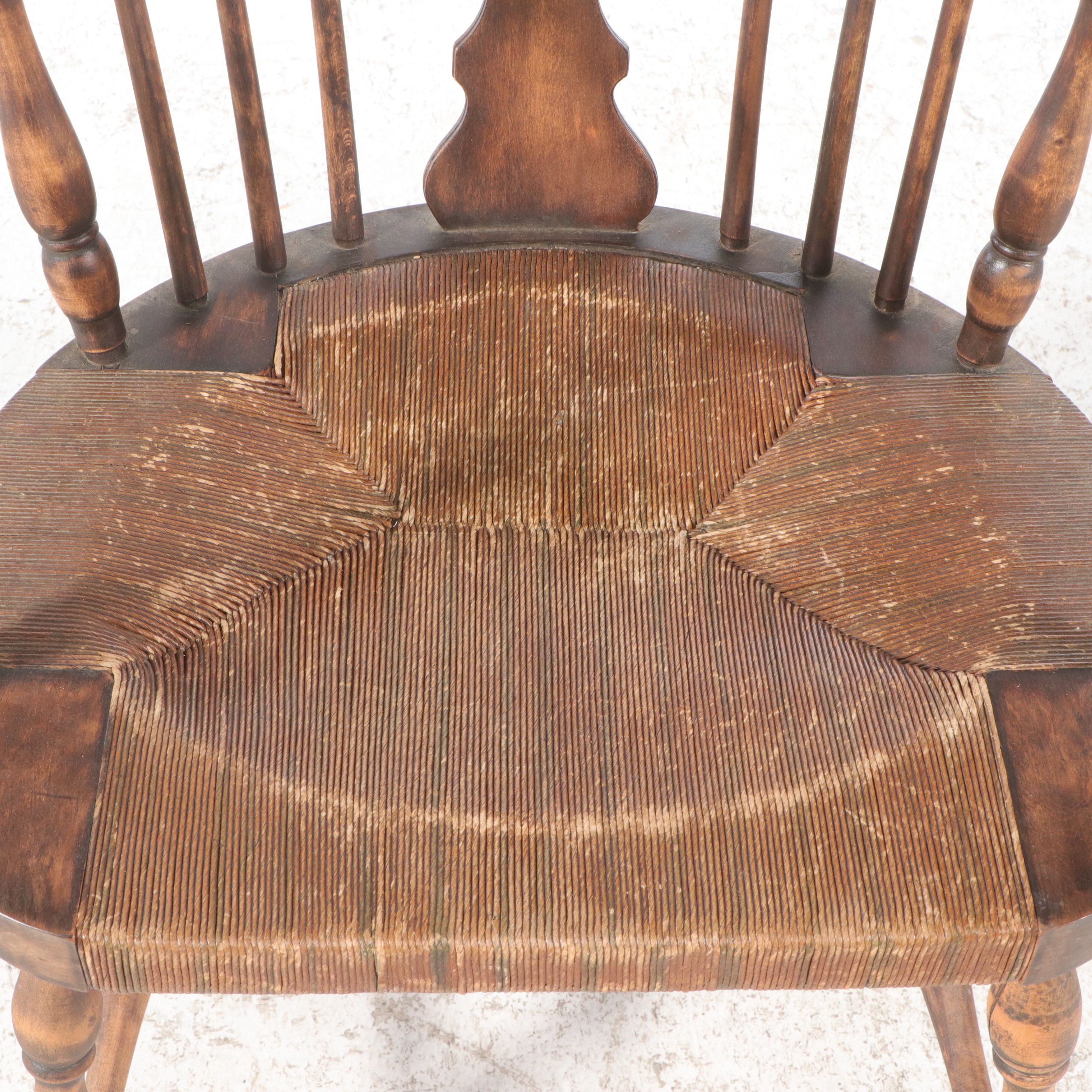 Victorian English Style Wooden and Cane Windsor Chair, 19th Century