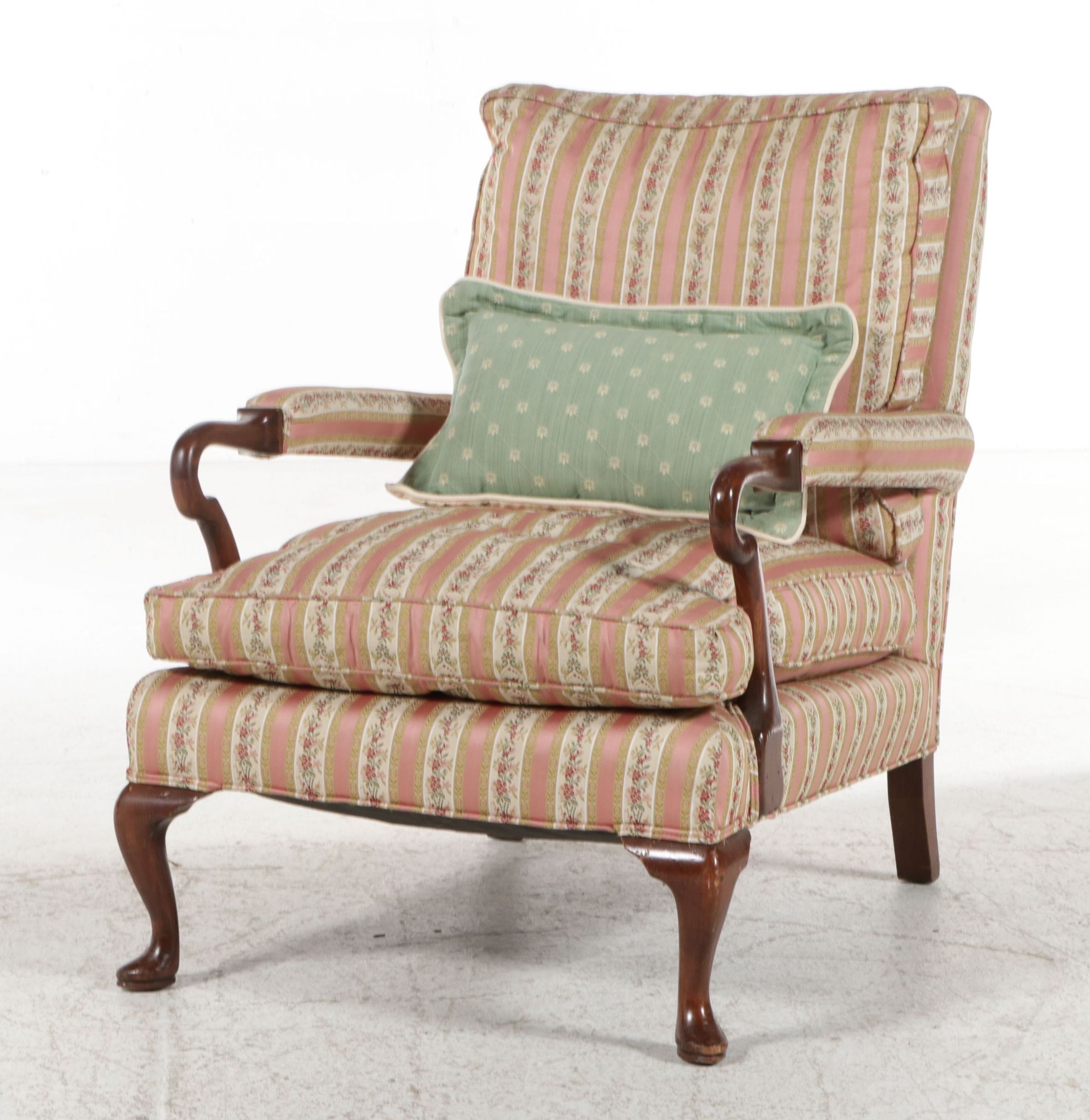 French Louis XV Style Pink Floral Upholstered Lounge Chair