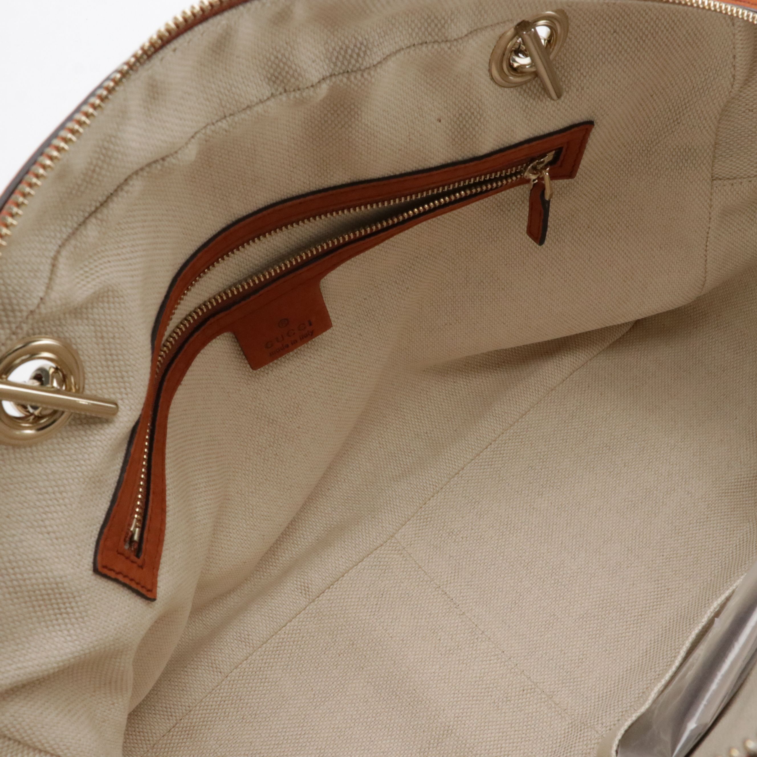 Gucci Interlocking GG Soho Chain Bag in Nubuck Leather