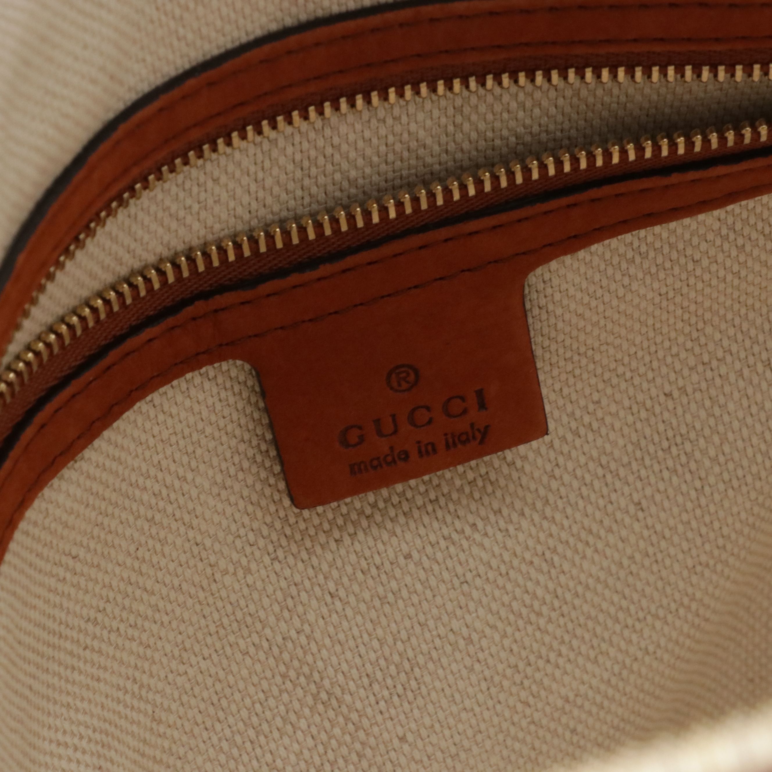 Gucci Interlocking GG Soho Chain Bag in Nubuck Leather