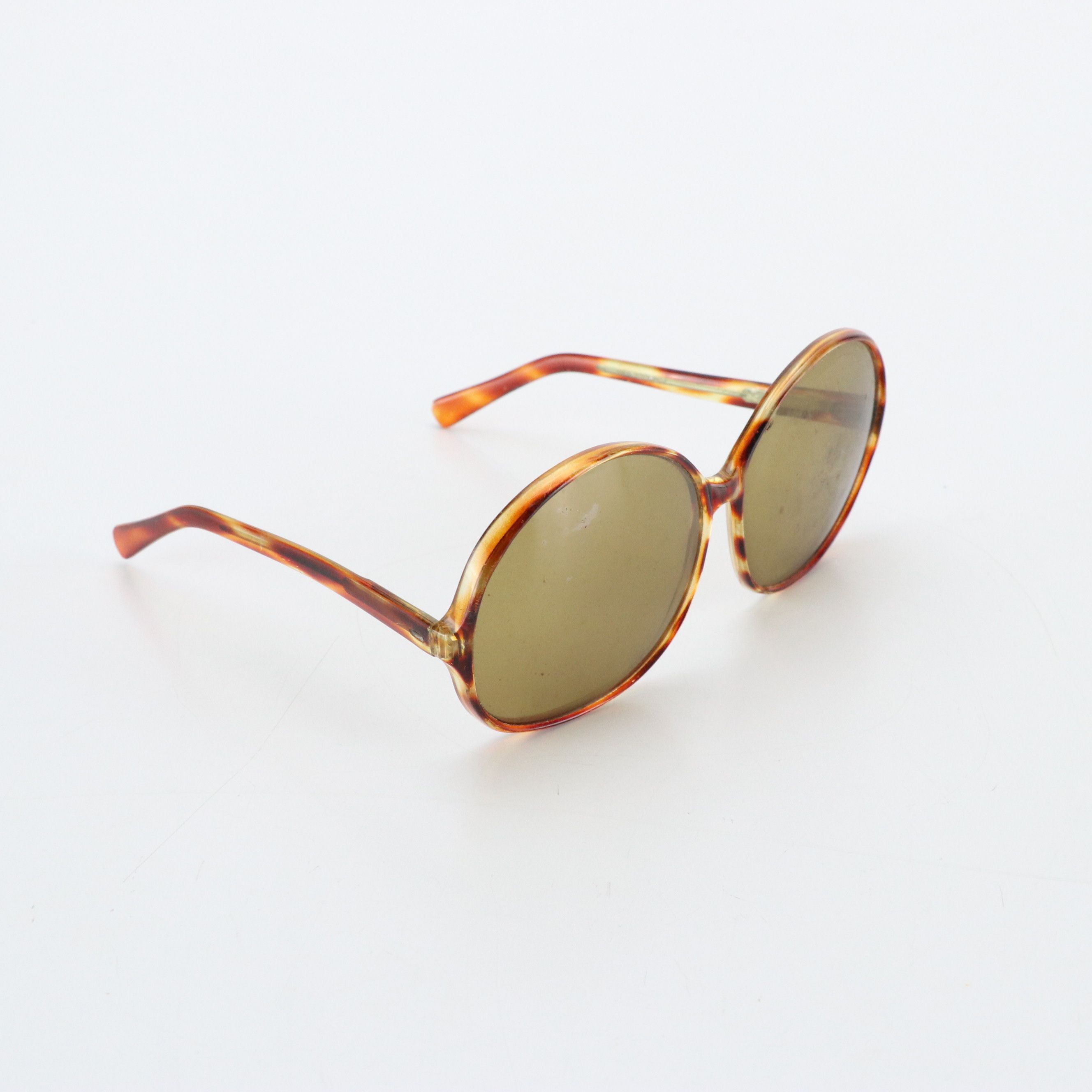 Trigère Vintage Round Sunglasses with Other Oversized Honey Brown Sunglasses