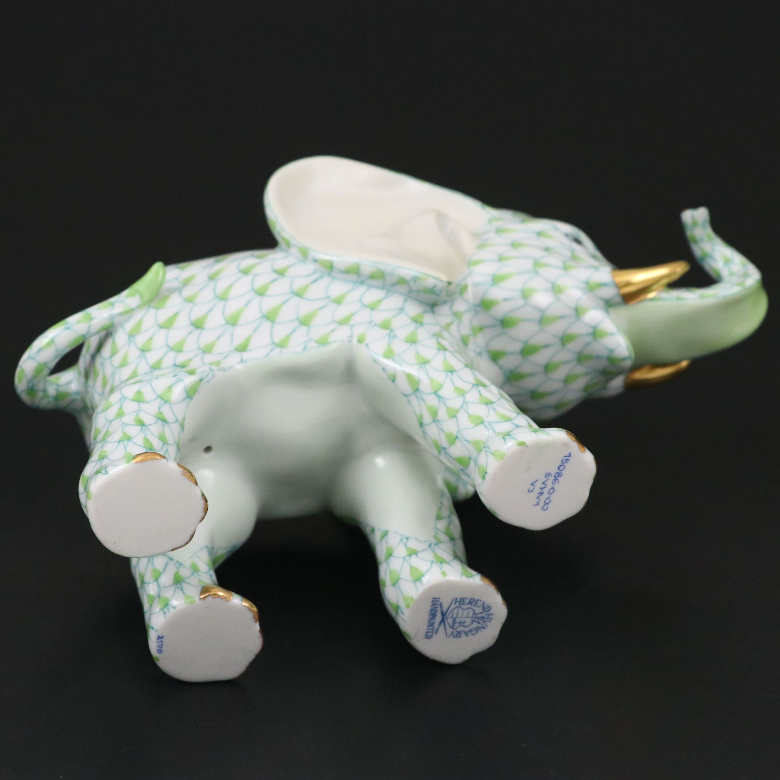 Herend Key Lime Fishnet with Gold "Roaming Elephant" Porcelain Figurine