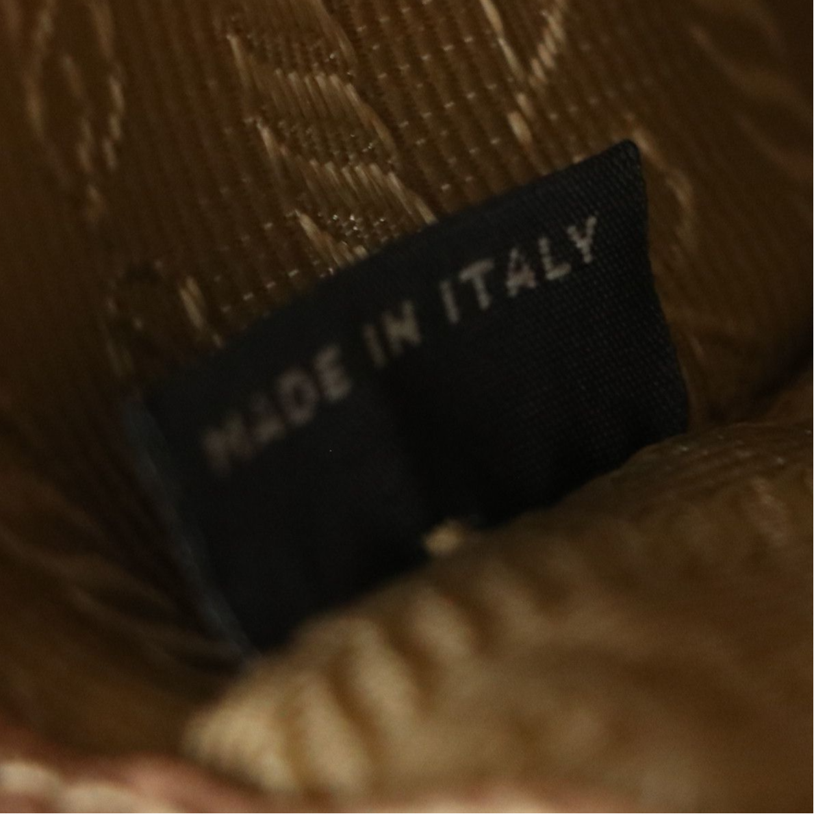 Prada Double Zip Galleria Top Handle Tote Bag in Saffiano Lux Leather