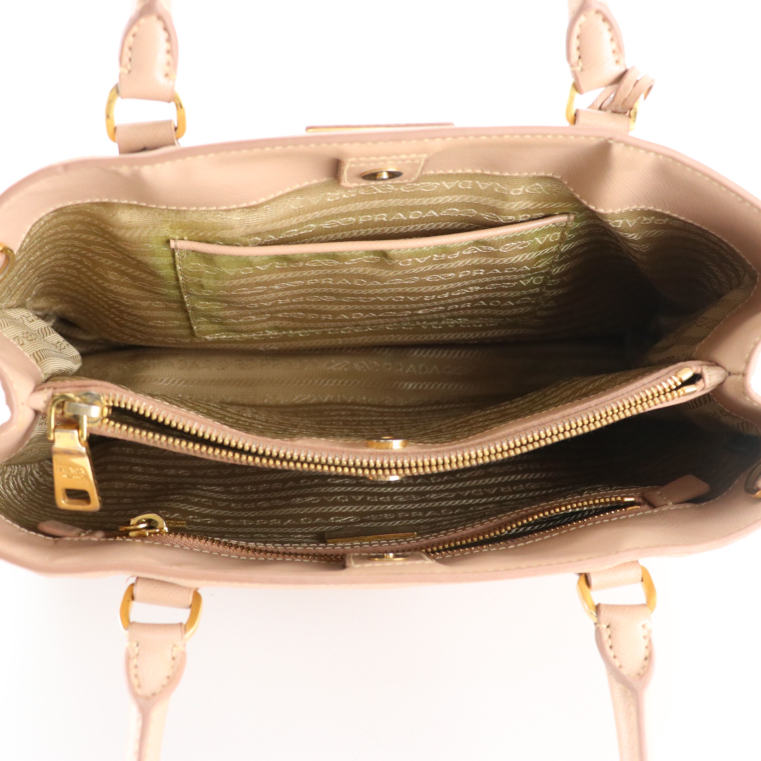 Prada Double Zip Galleria Top Handle Tote Bag in Saffiano Lux Leather