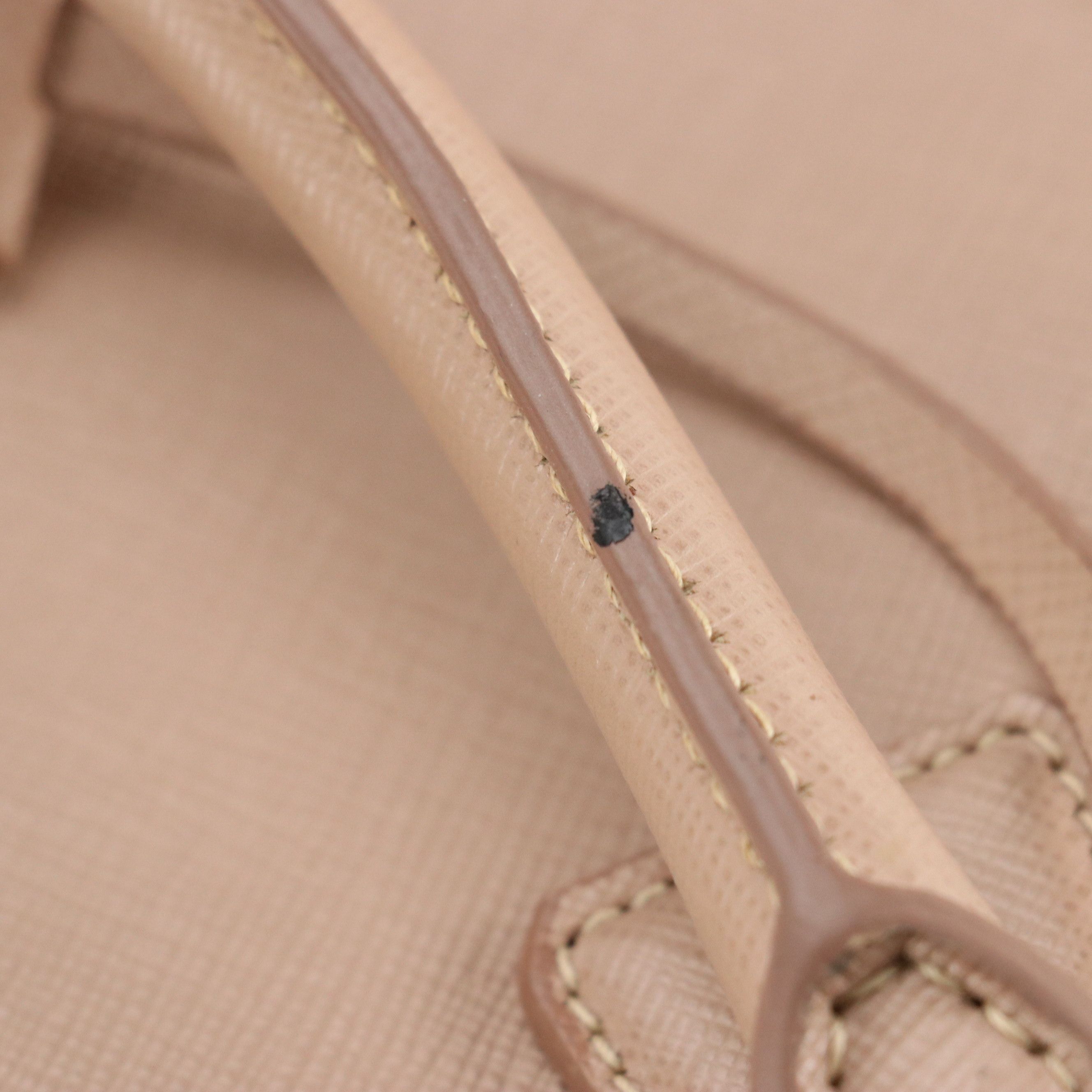 Prada Double Zip Galleria Top Handle Tote Bag in Saffiano Lux Leather