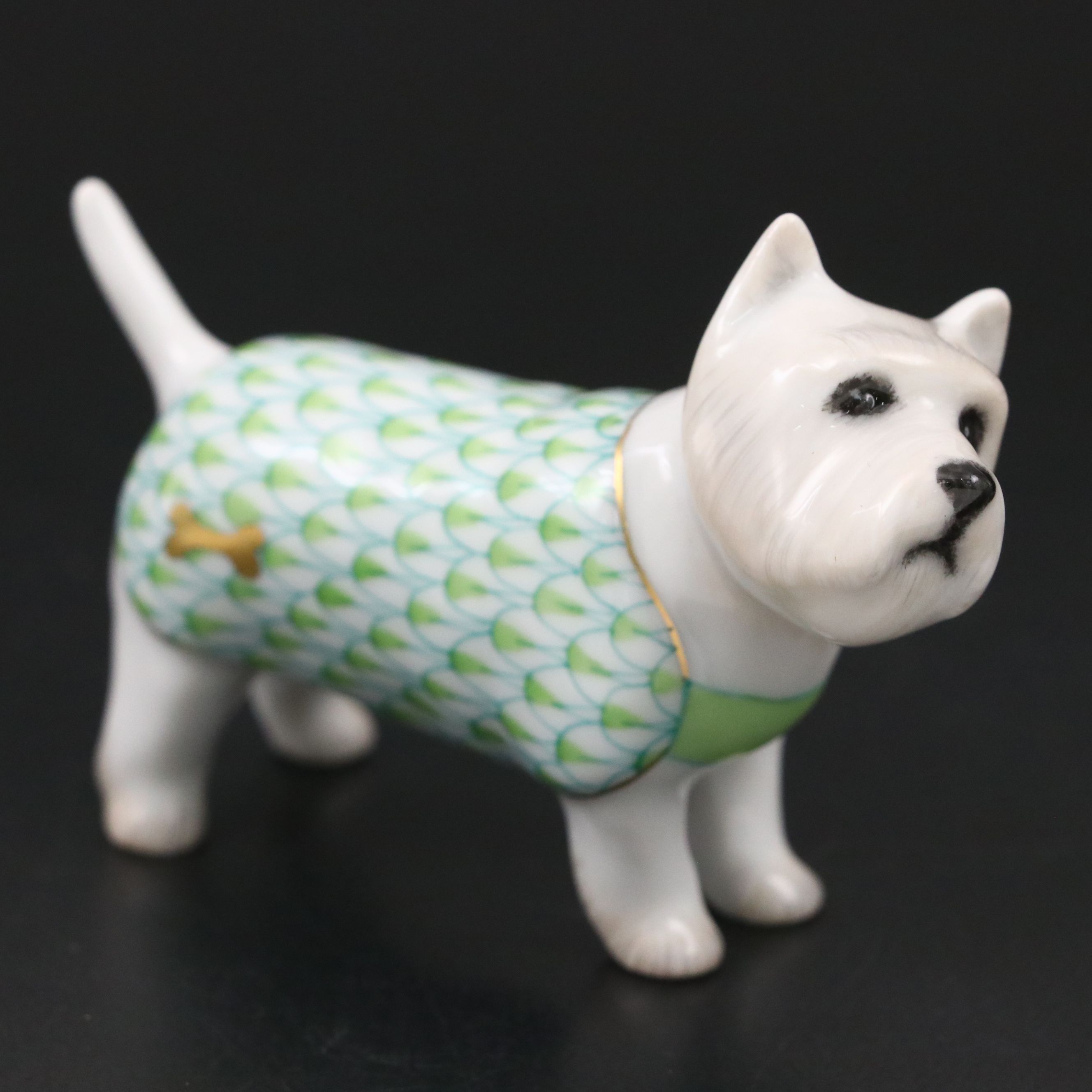 Herend Natural and Key Lime Fishnet with Gold "West Highland Terrier" Figurine