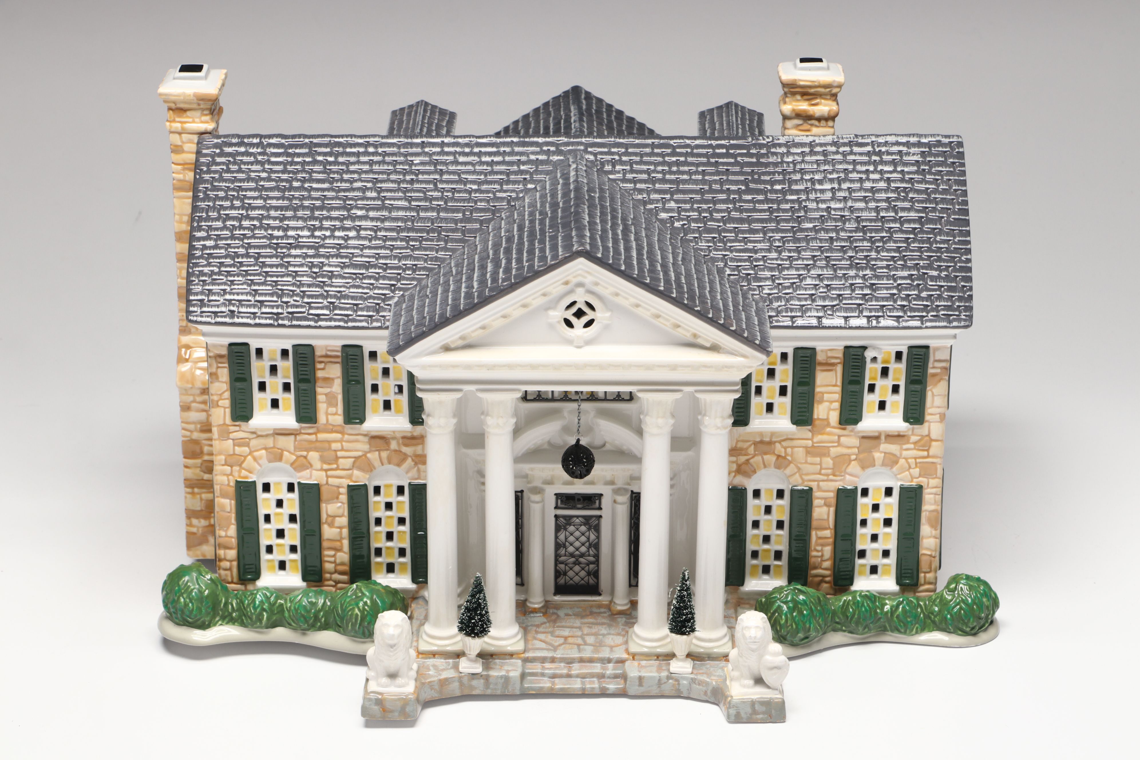Special Edition Gift Set of "Elvis Presley's Graceland" by Department 56