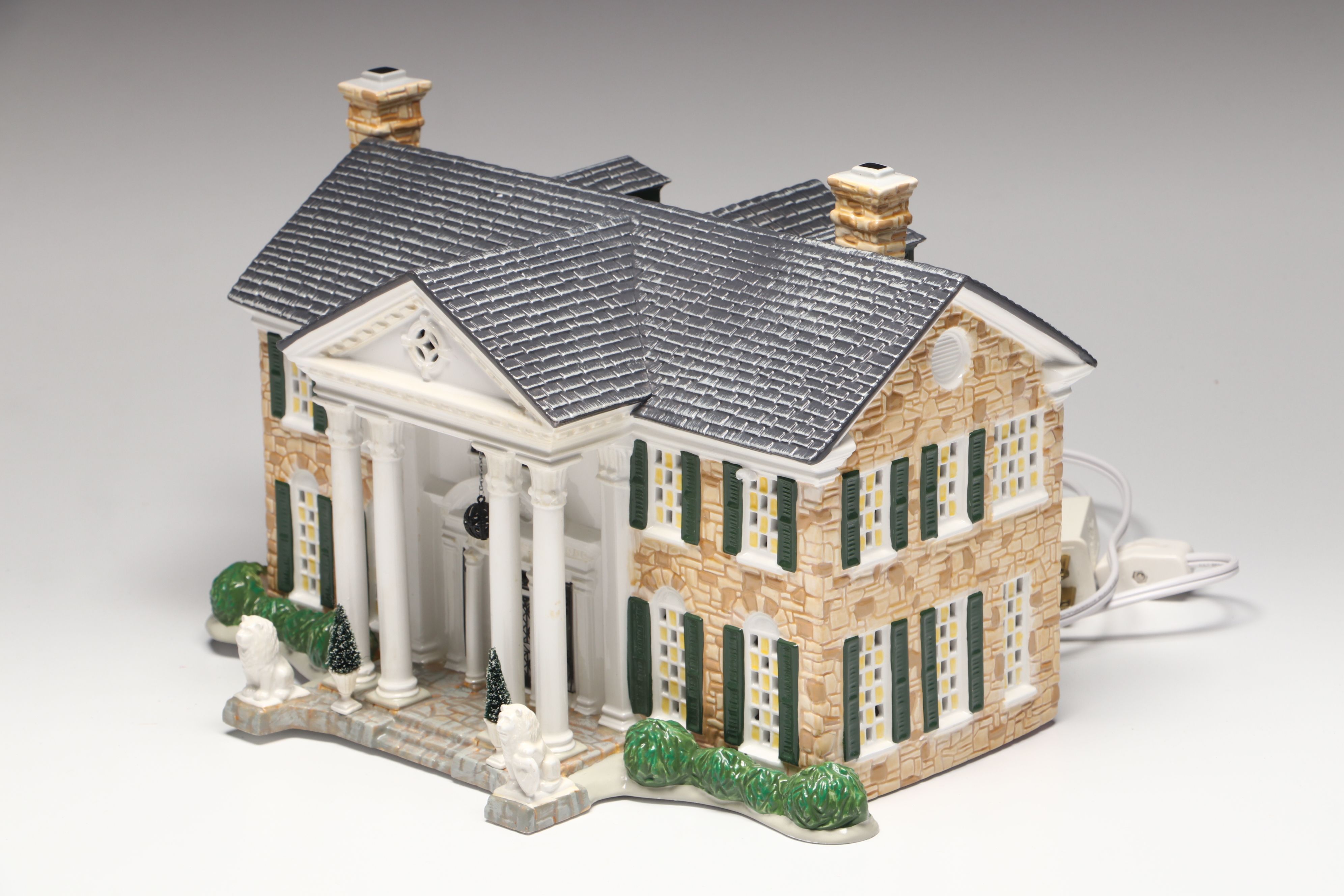 Special Edition Gift Set of "Elvis Presley's Graceland" by Department 56