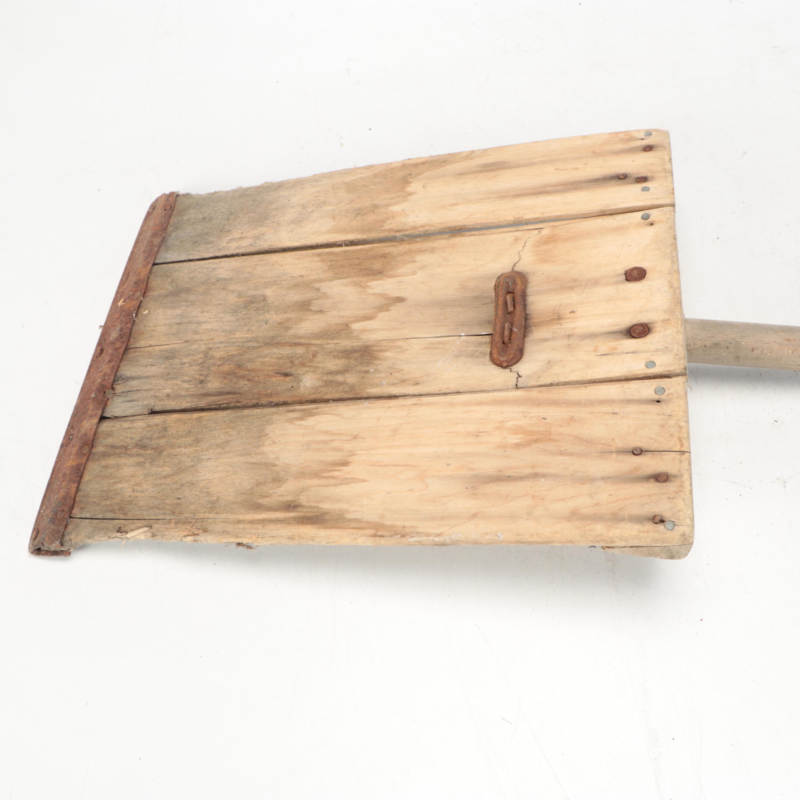 Split Wood Handle Railroad Shovel with Wooden Tool Box