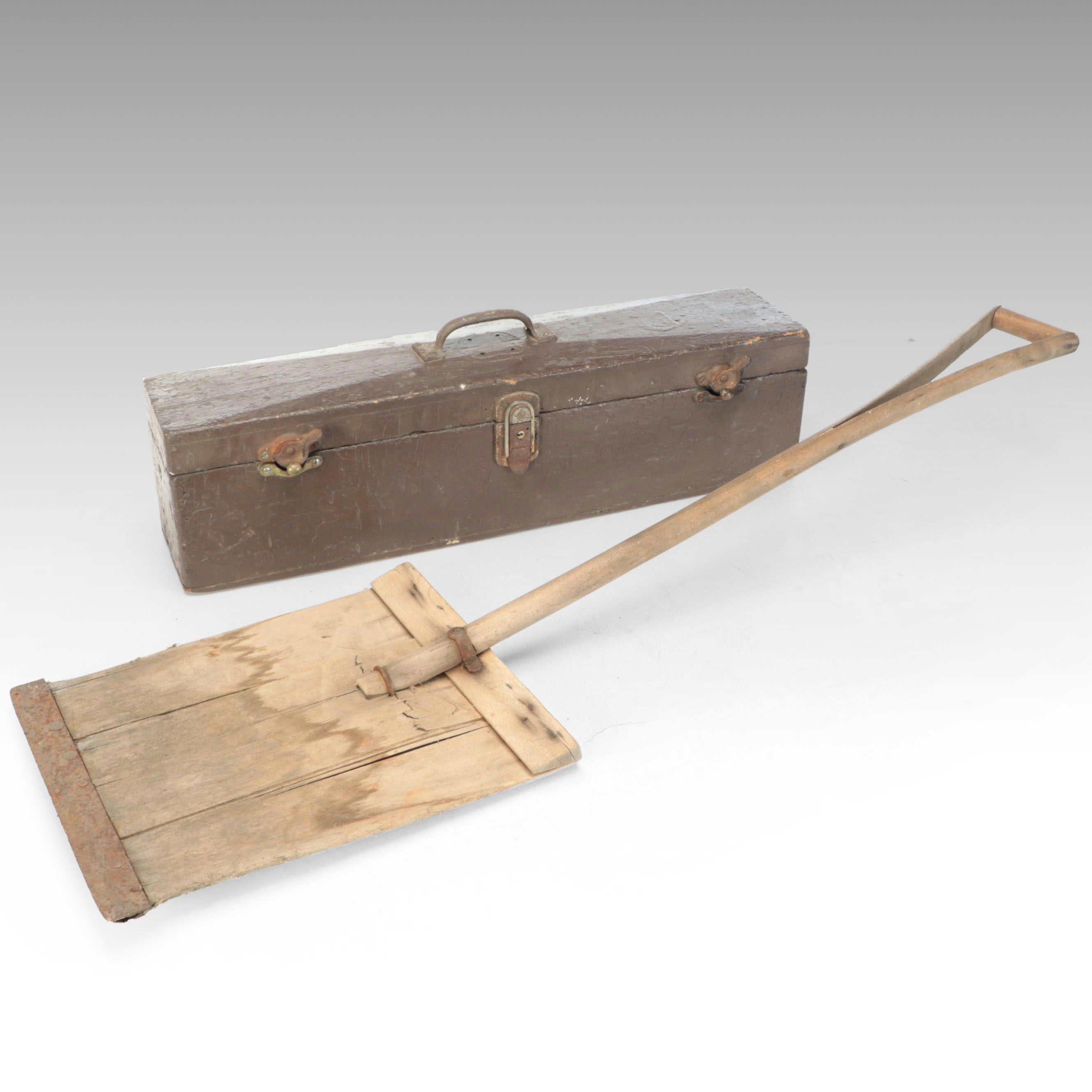 Split Wood Handle Railroad Shovel with Wooden Tool Box