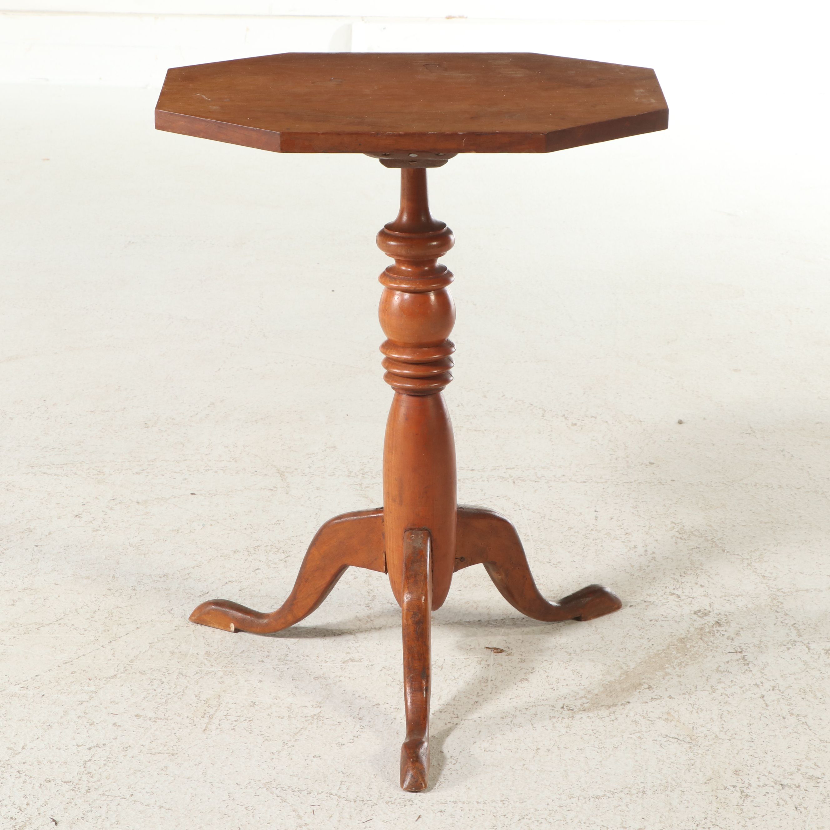 American Federal Style Maple Octagonal Candle Stand