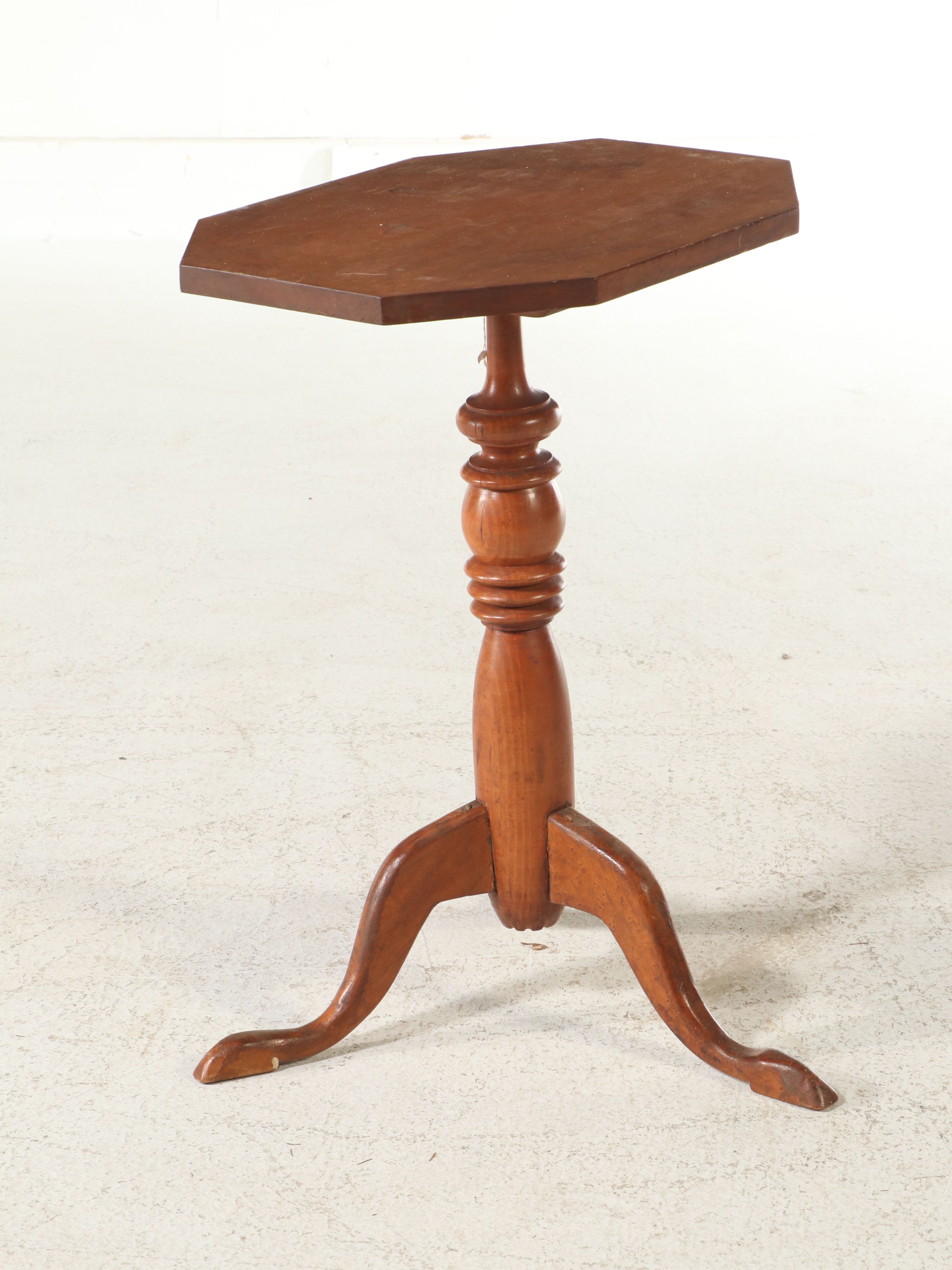 American Federal Style Maple Octagonal Candle Stand