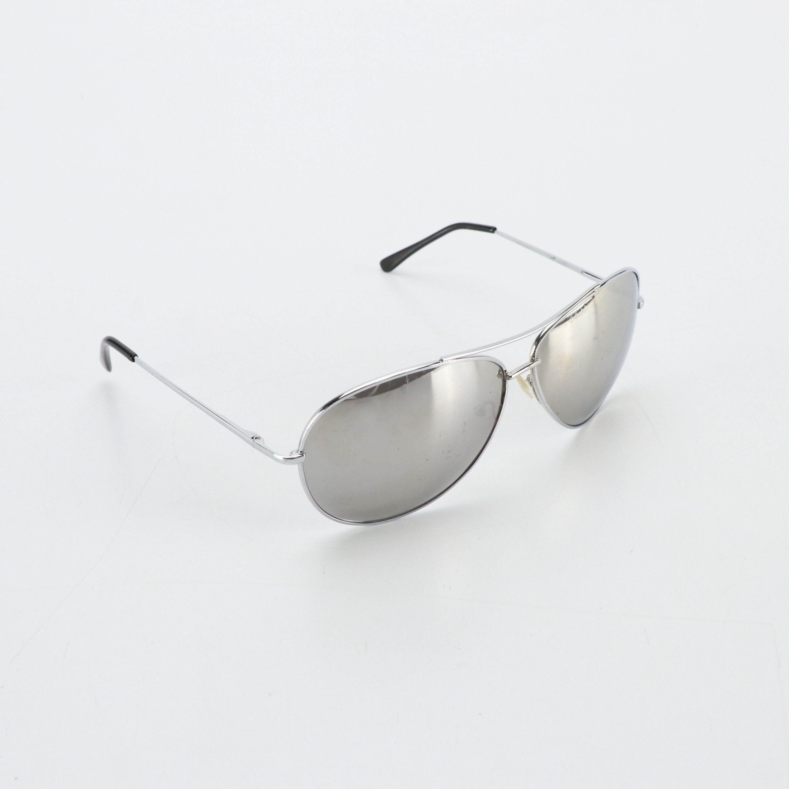 Metal Frame Aviator Sunglasses