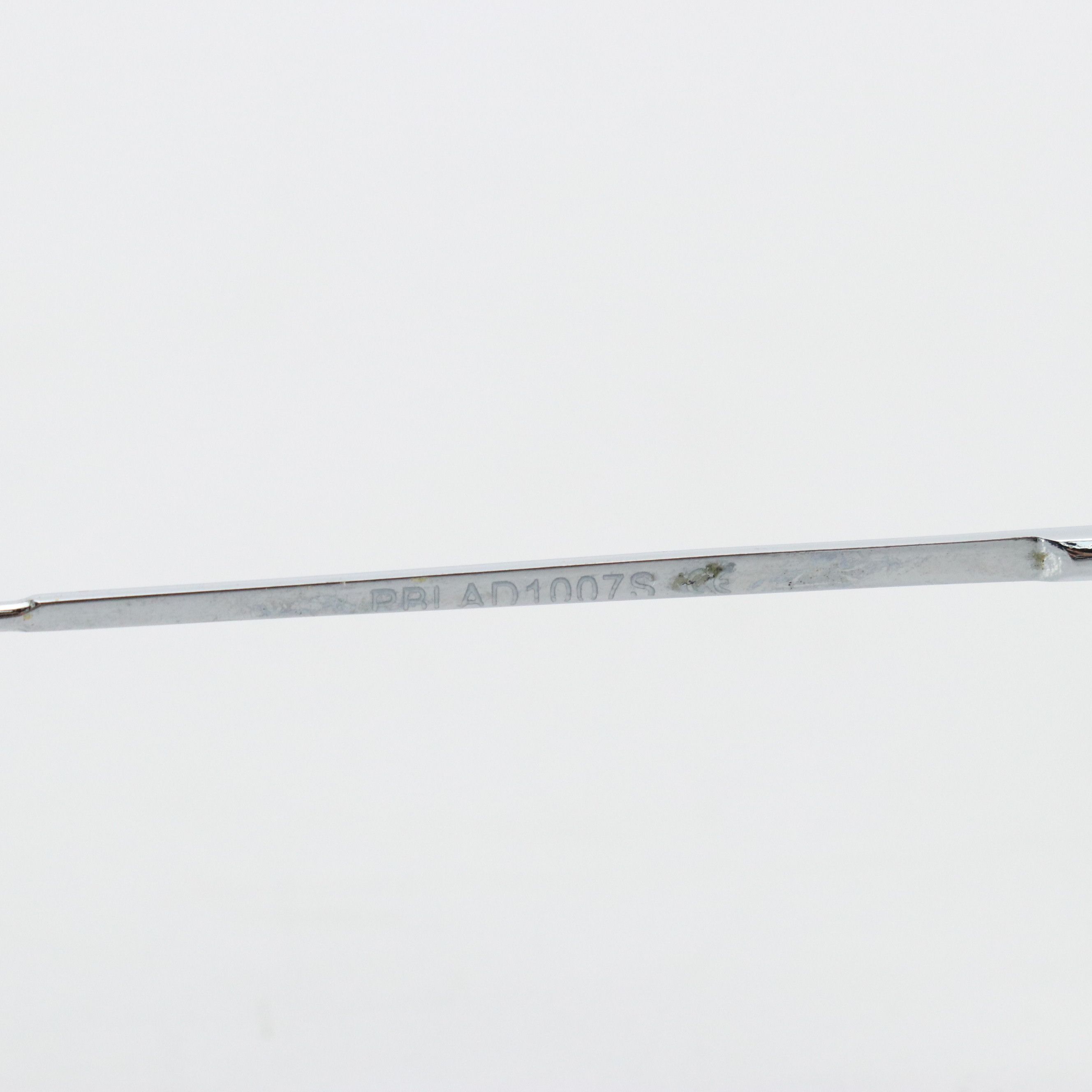 Metal Frame Aviator Sunglasses