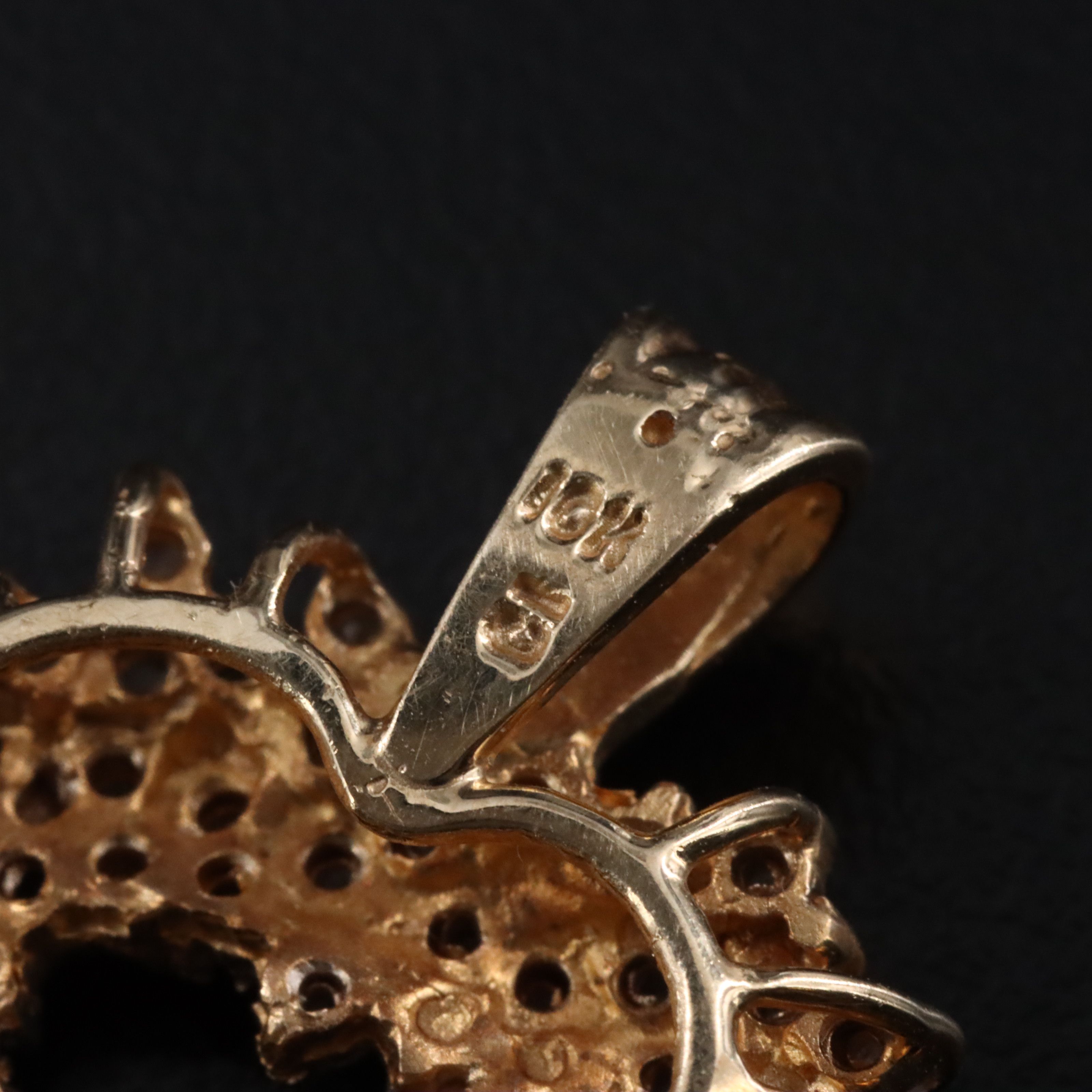 10K 1.02 CTW Diamond Heart Pendant