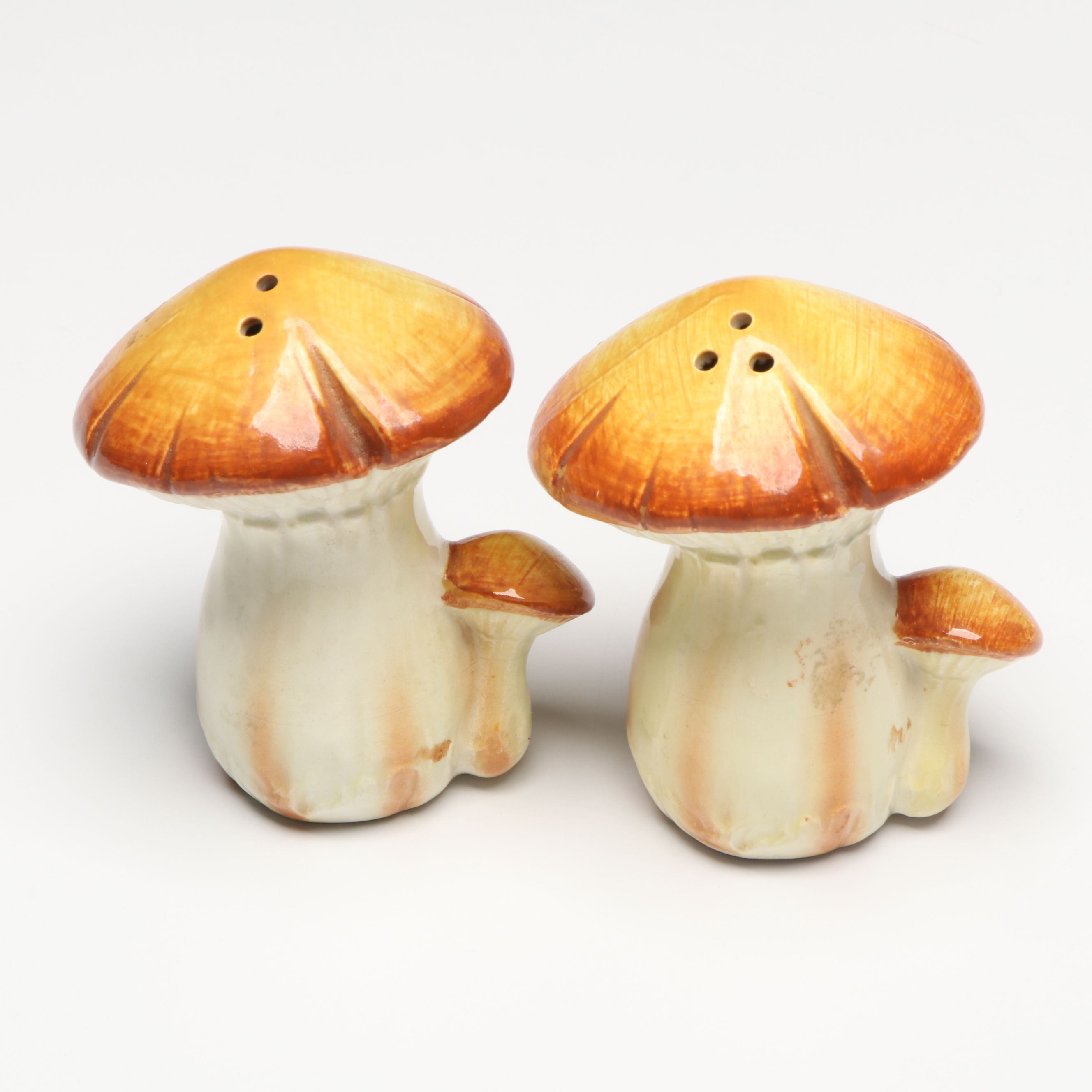 Enesco Onion-Shaped Ceramic Shakers with Other Novelty Ceramic Shakers