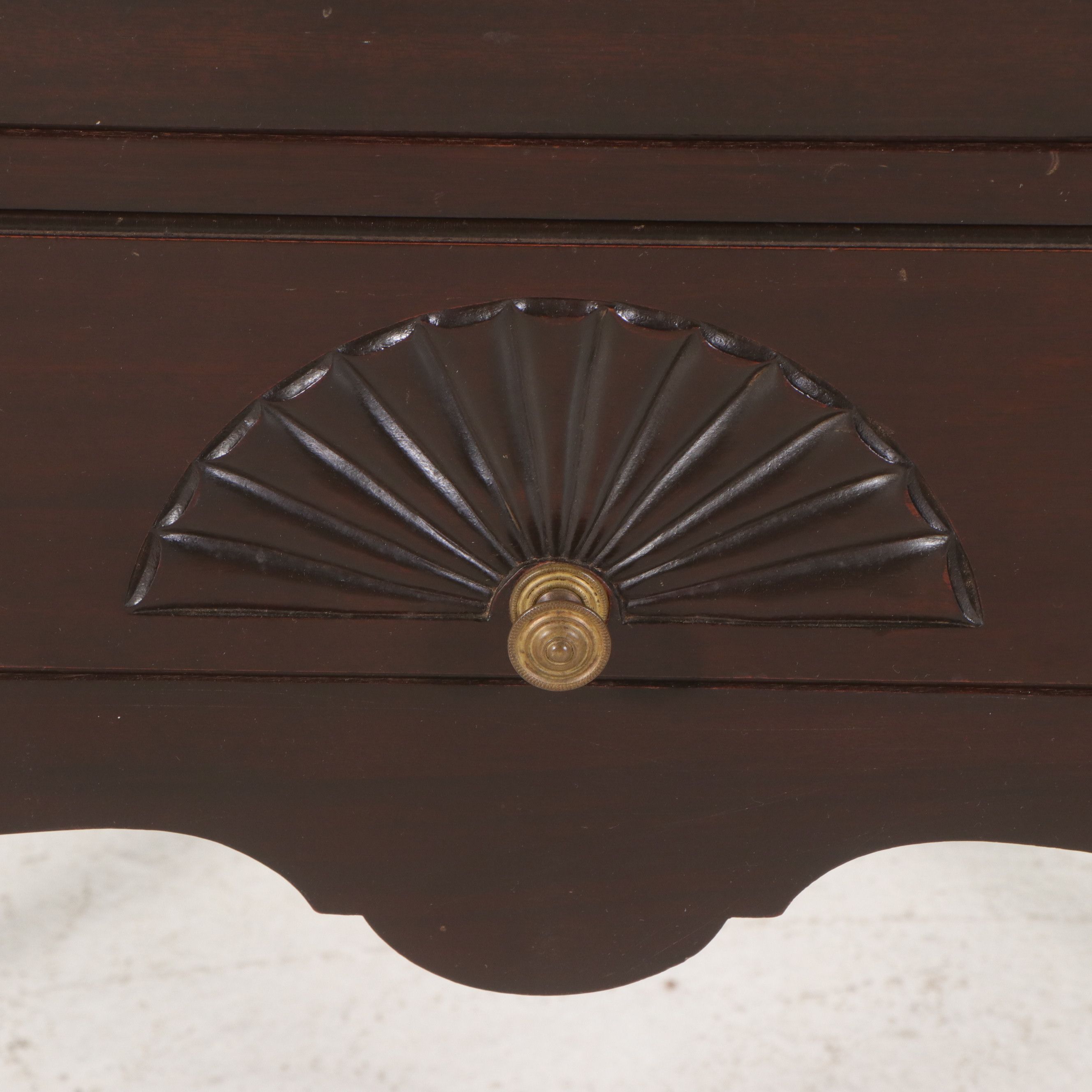Queen Anne Style Mahogany Chest on Chest, Mid to Late 20th Century