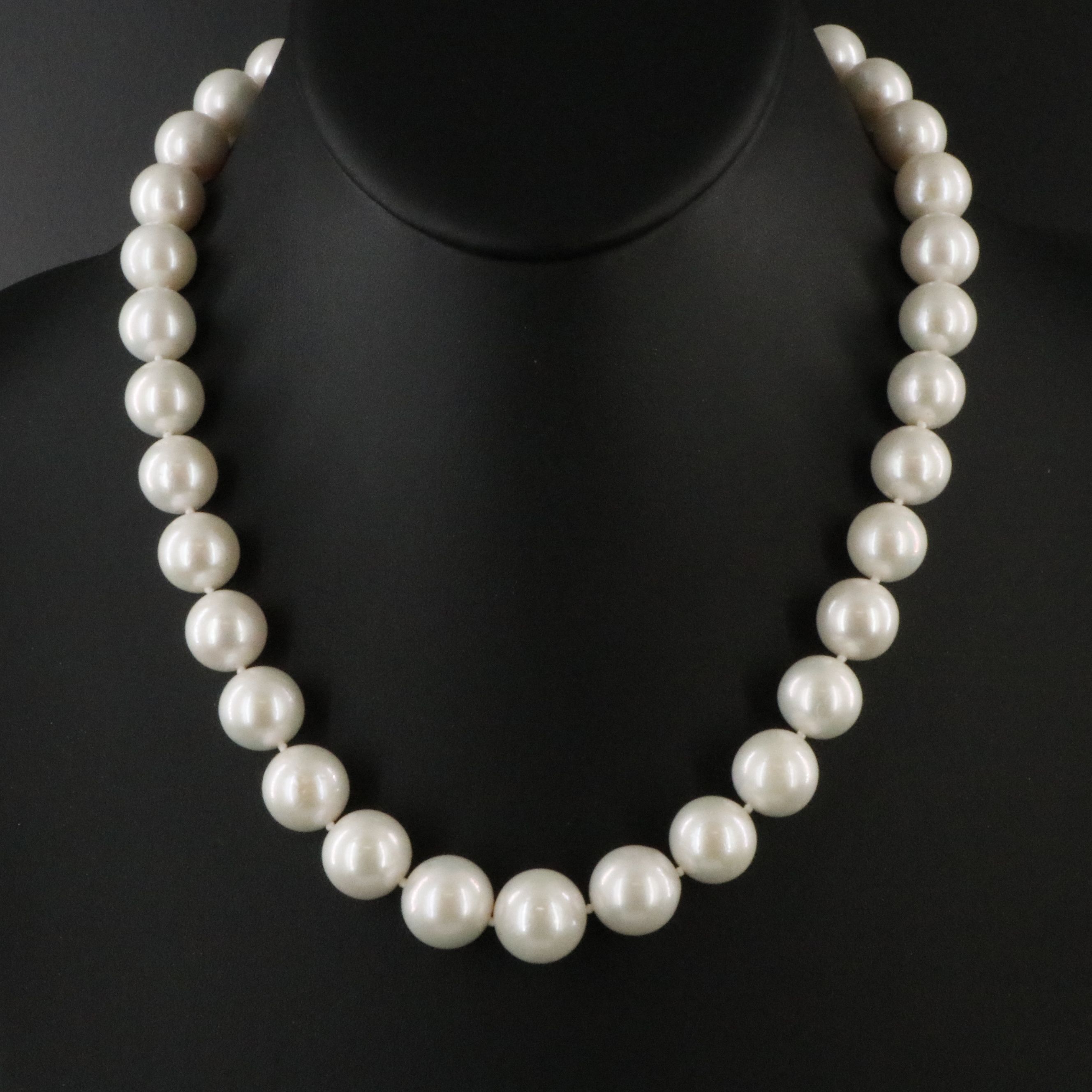 Pearl Necklace with 14K Clasp