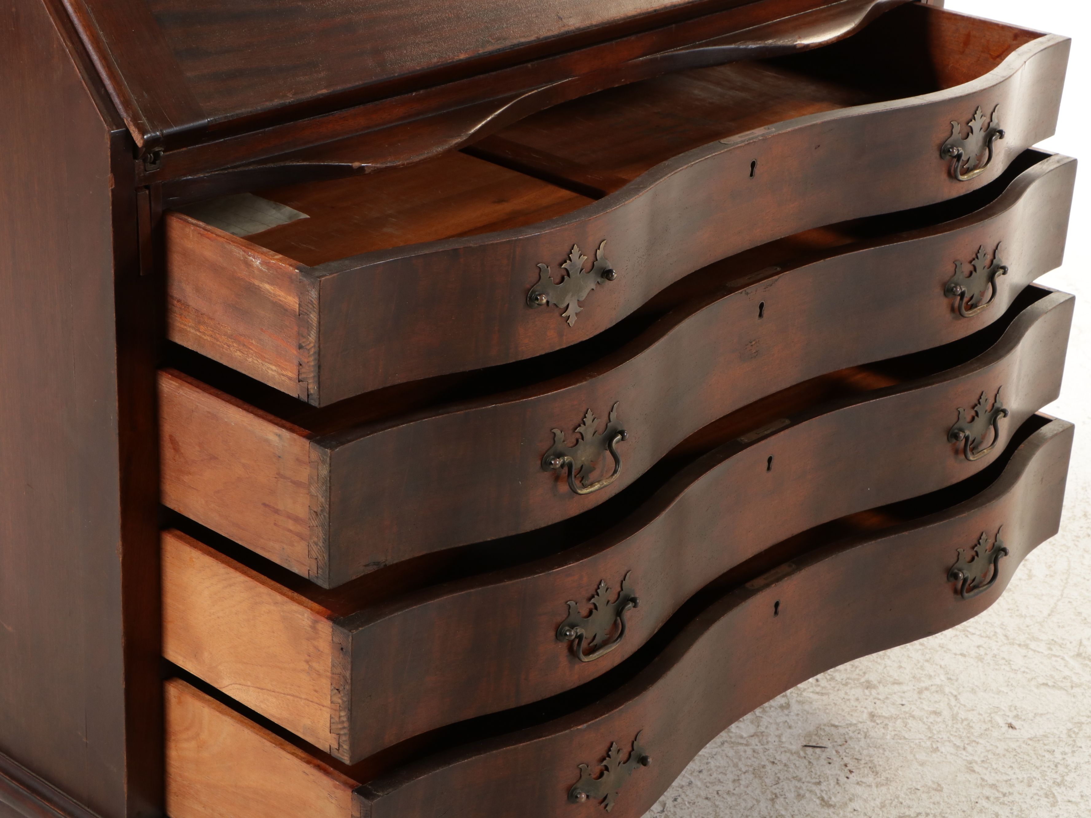 Federal Style Mahogany Serpentine Slant-Front Desk