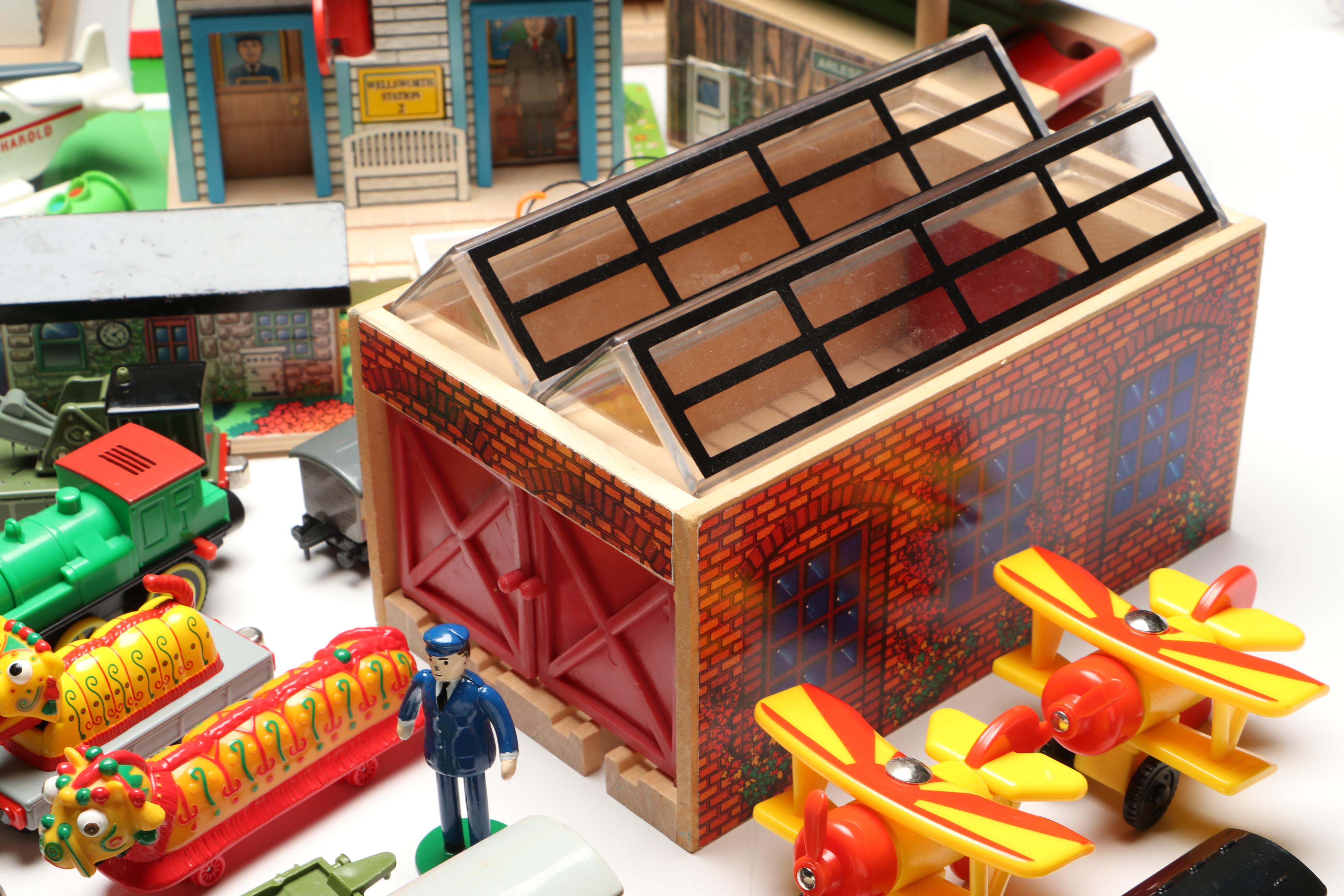 Ertl "Thomas the Tank Engine & Friends" with Other Trains and Accessories