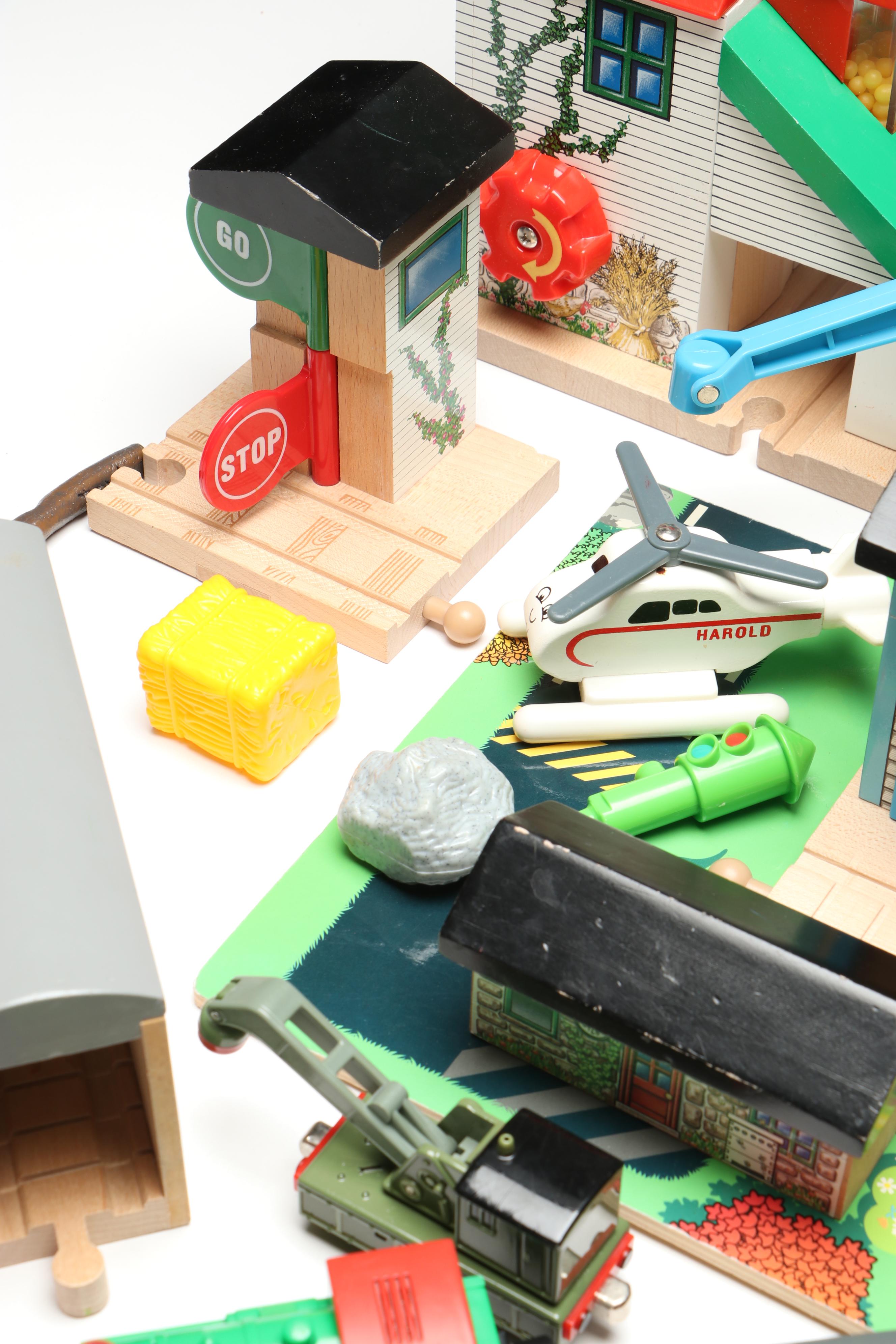 Ertl "Thomas the Tank Engine & Friends" with Other Trains and Accessories