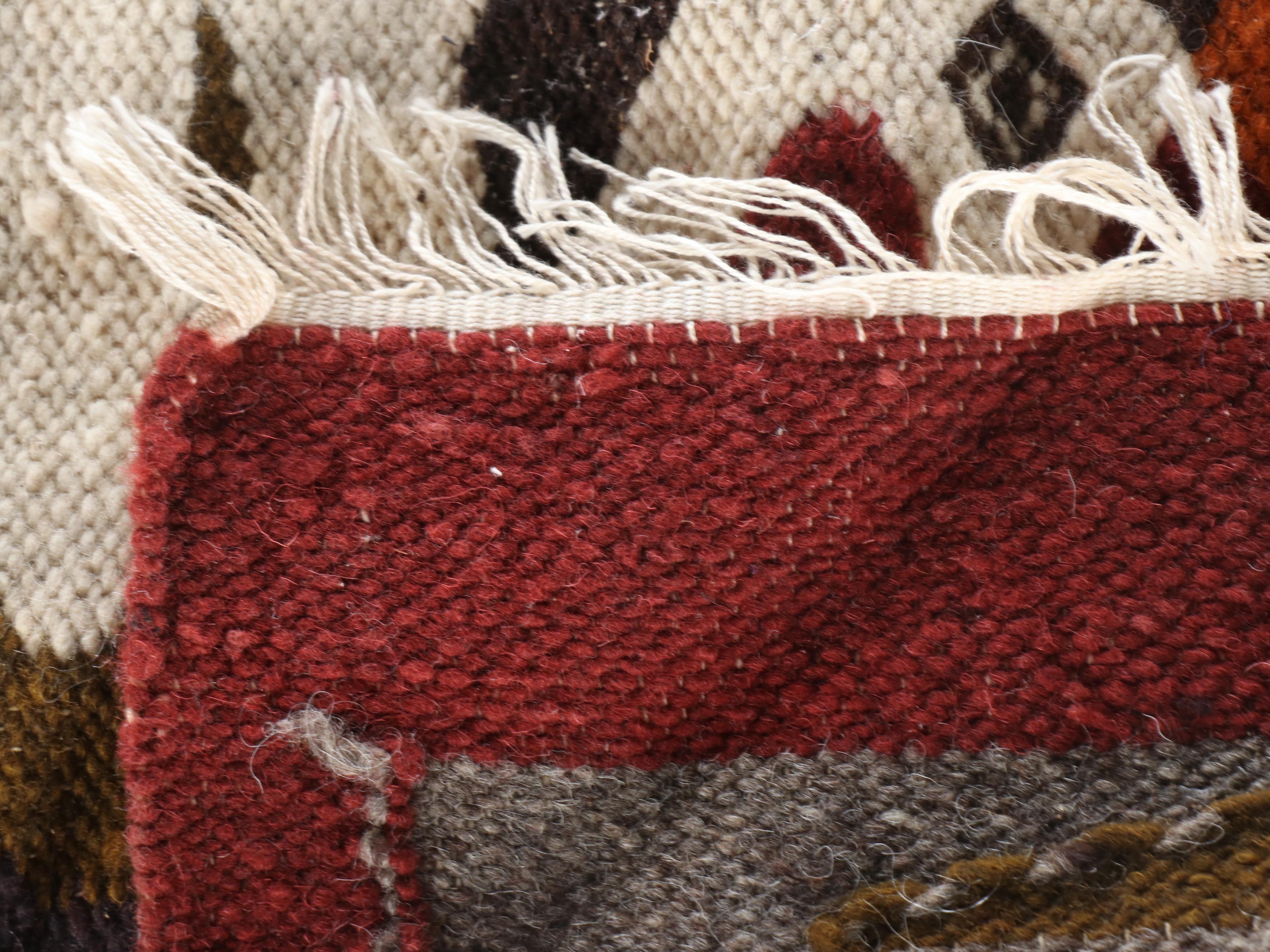 2'2 x 3'11 Handwoven Ecuadorian Accent Rug with Optic Bird Design