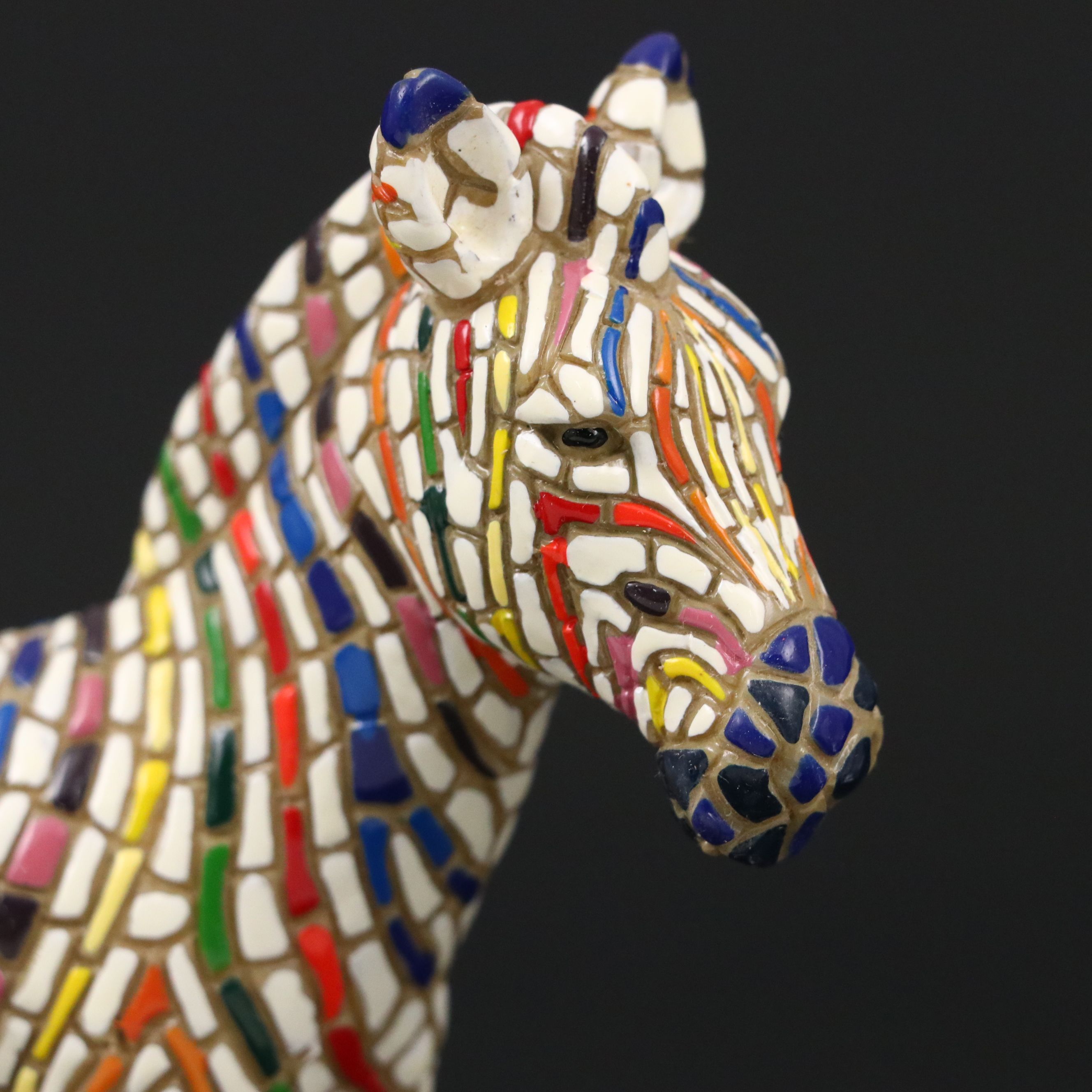 Barcino Designs "Classic Regenboog Zebra" Mosaic Figurine
