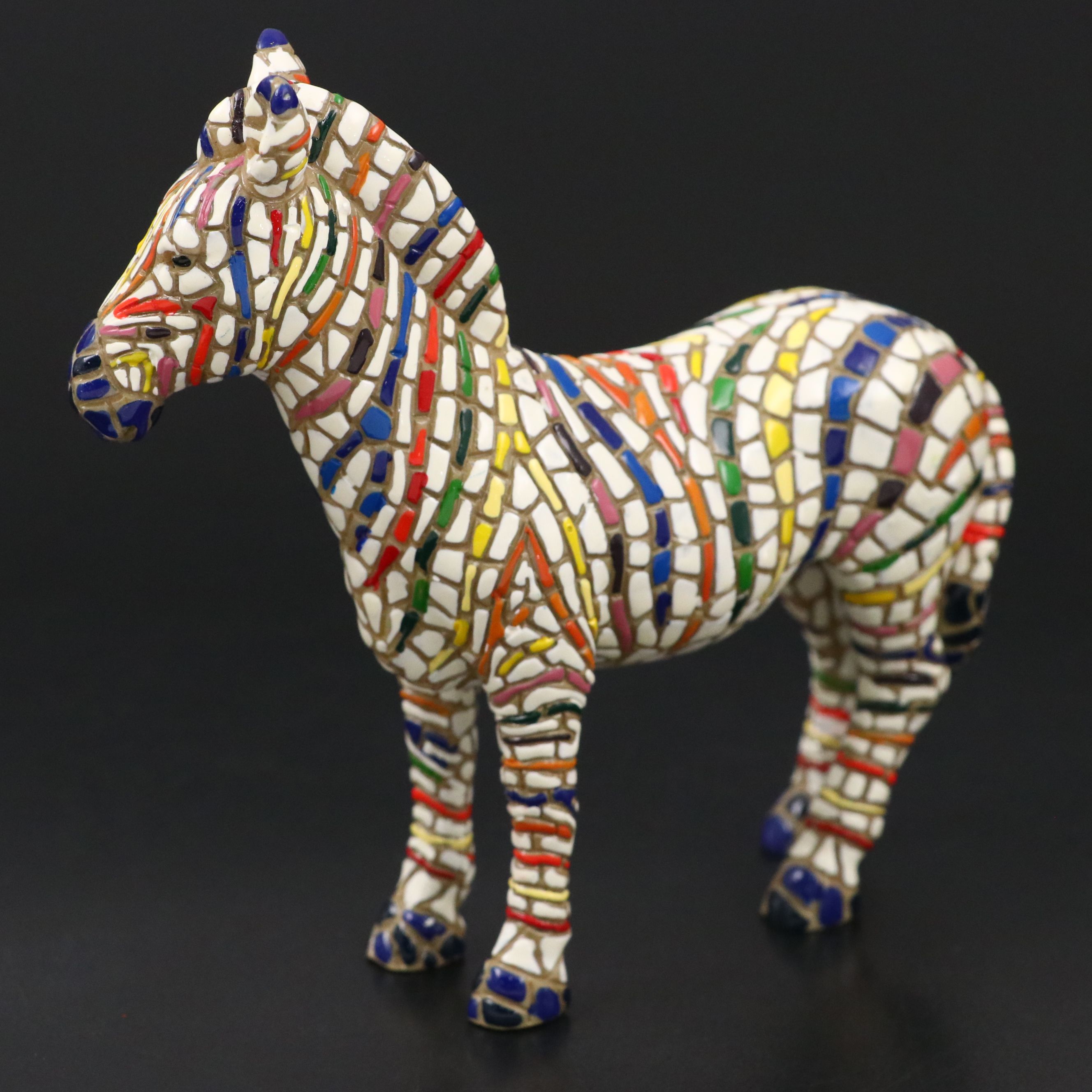Barcino Designs "Classic Regenboog Zebra" Mosaic Figurine