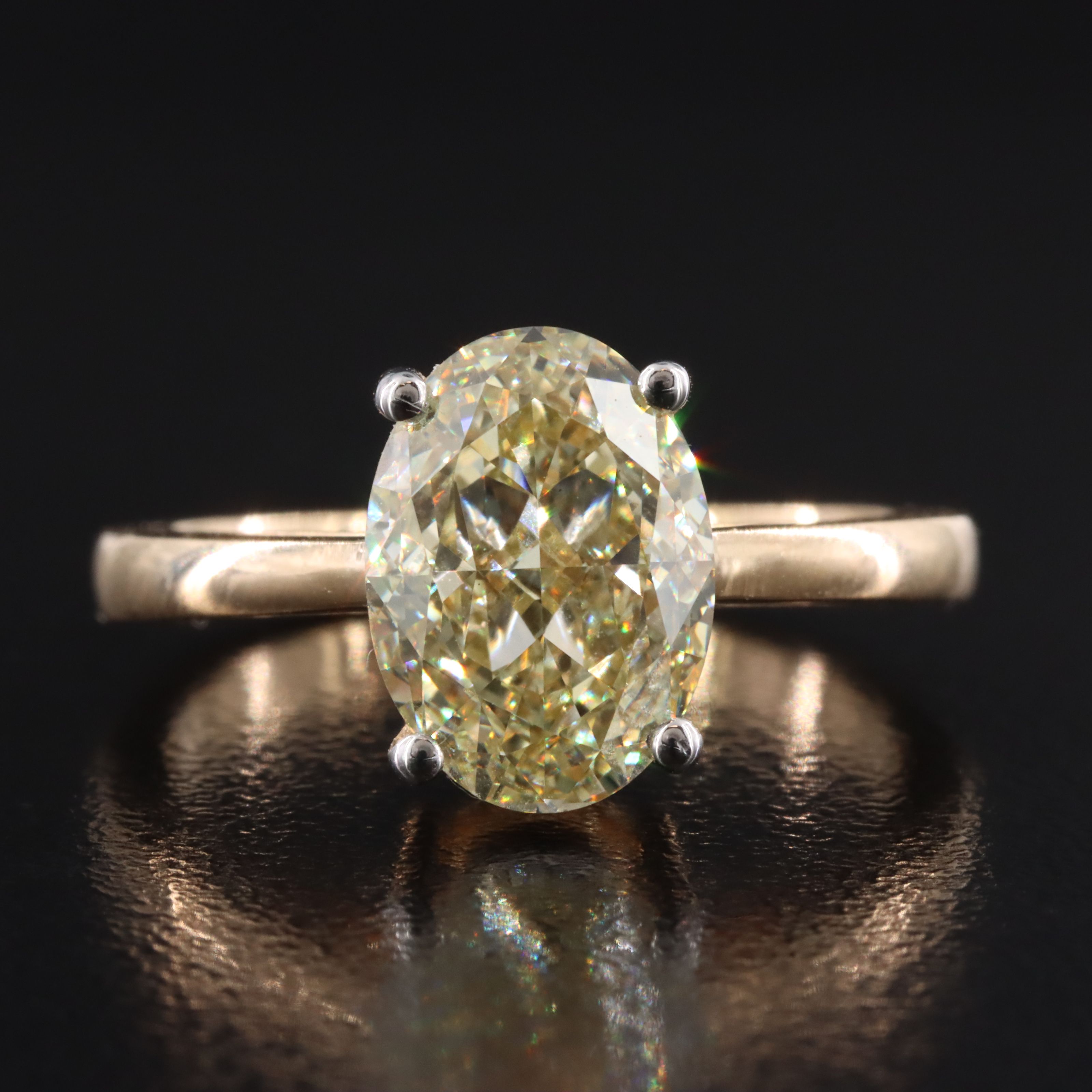 18K 3.07 CT Lab Grown Fancy Yellow Diamond Solitaire Ring with IGI Report