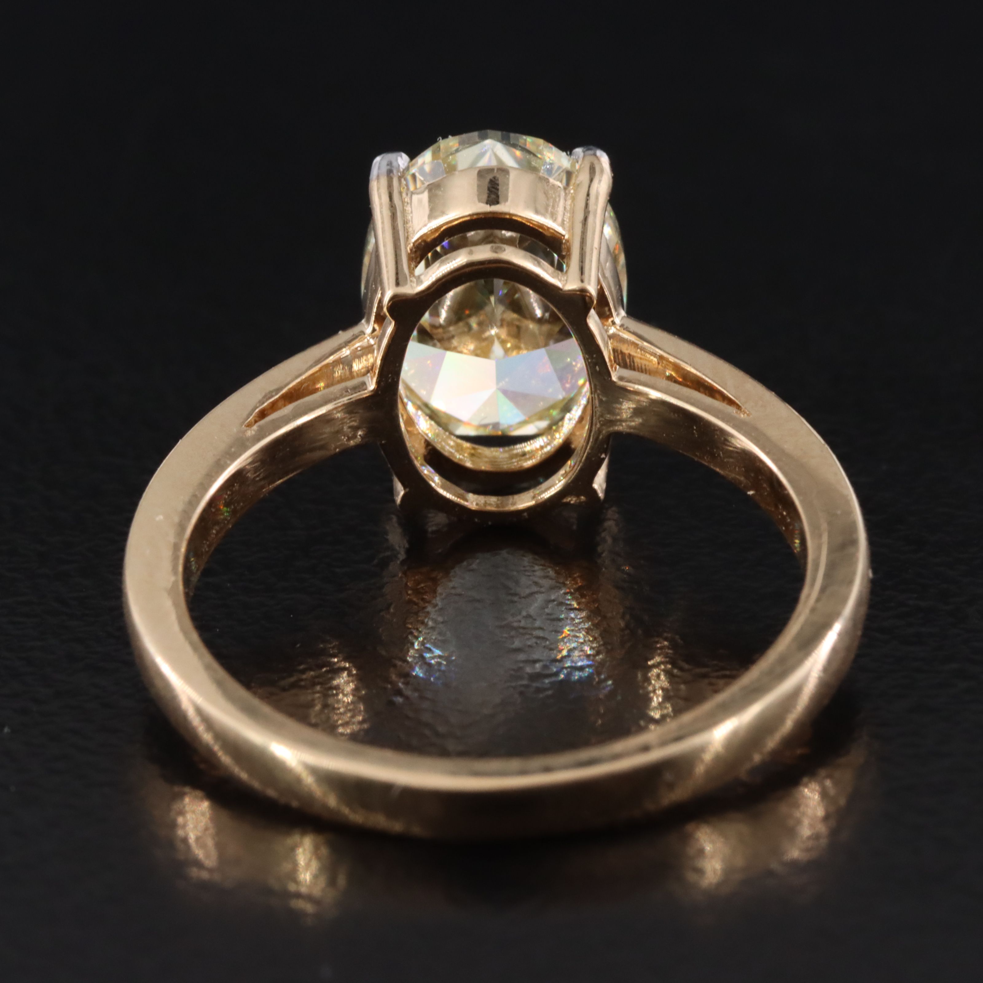 18K 3.07 CT Lab Grown Fancy Yellow Diamond Solitaire Ring with IGI Report