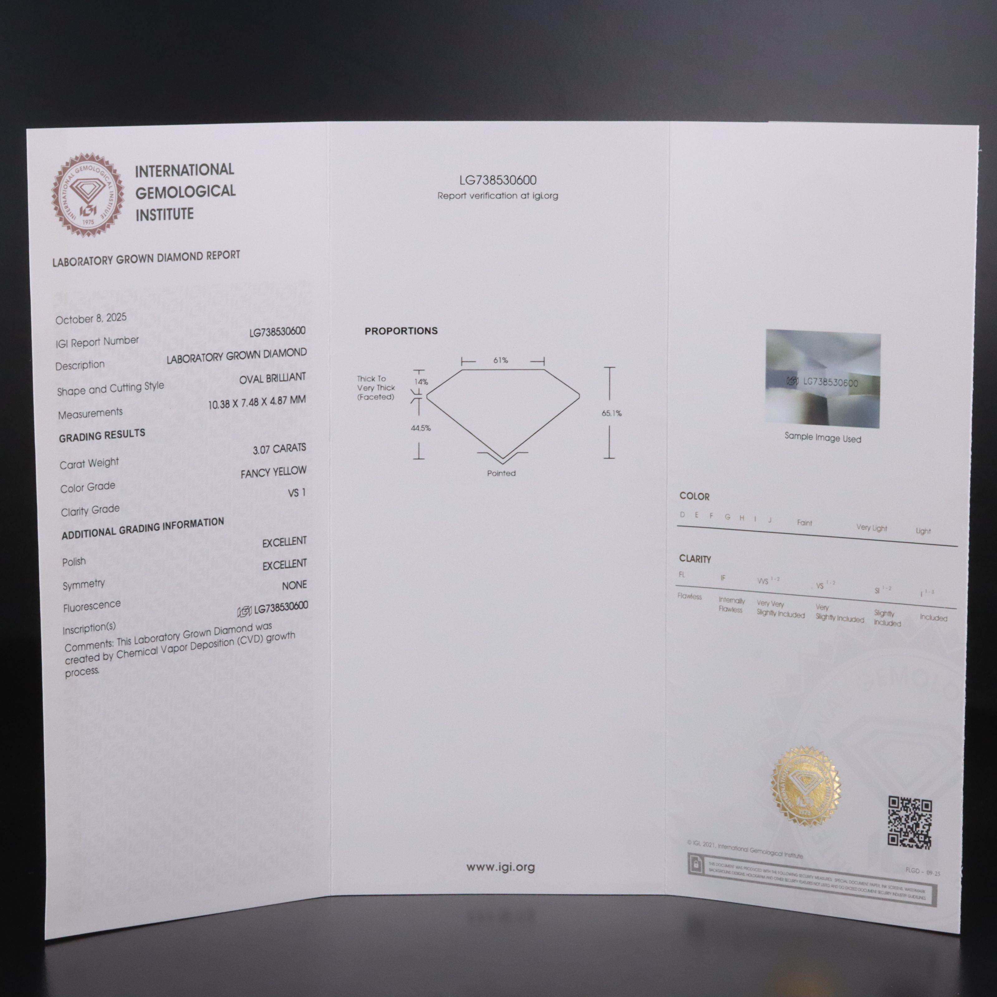 18K 3.07 CT Lab Grown Fancy Yellow Diamond Solitaire Ring with IGI Report