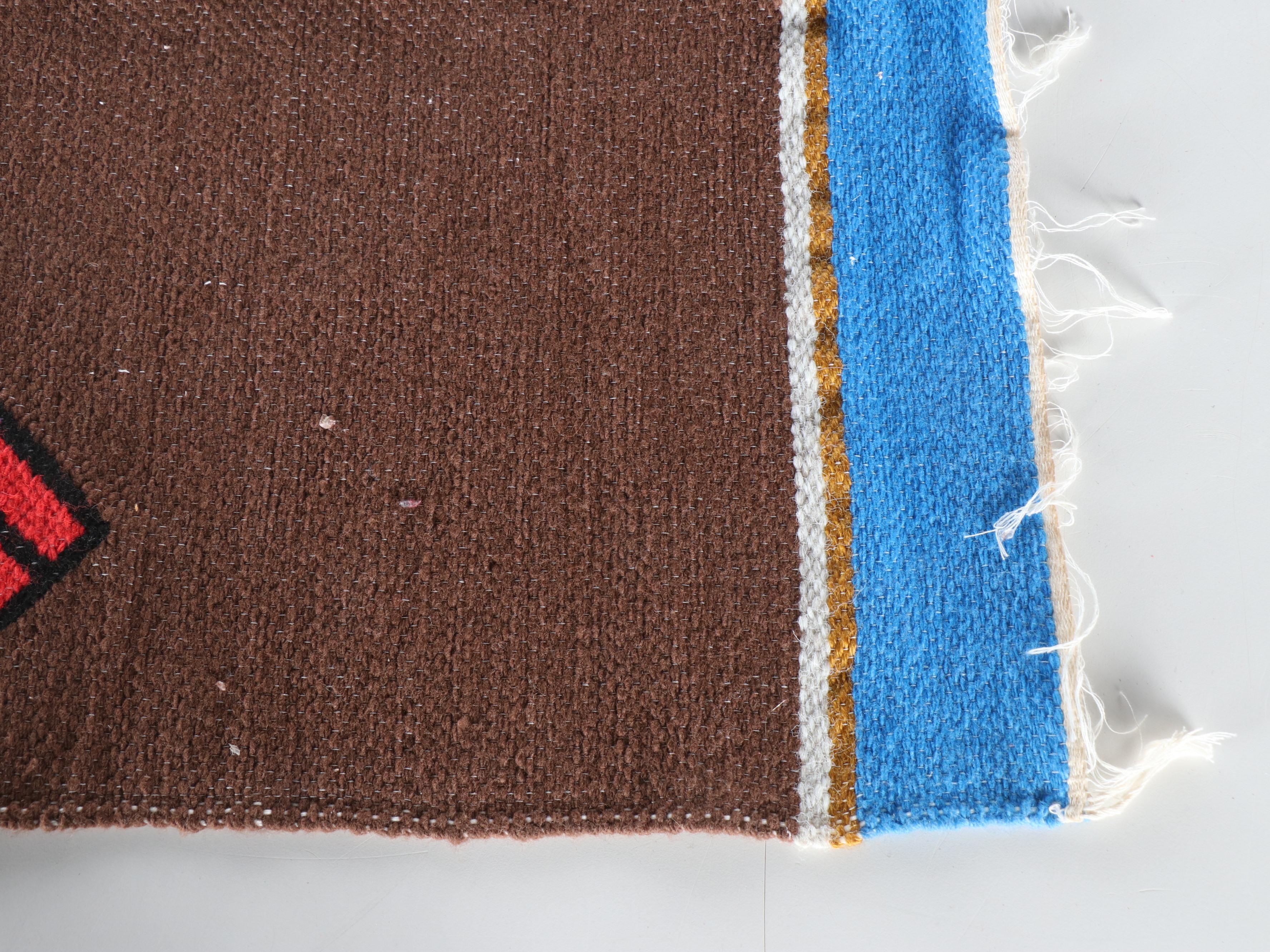 2'2 x 3'4 Handwoven Ecuadorian Pictorial Accent Rug