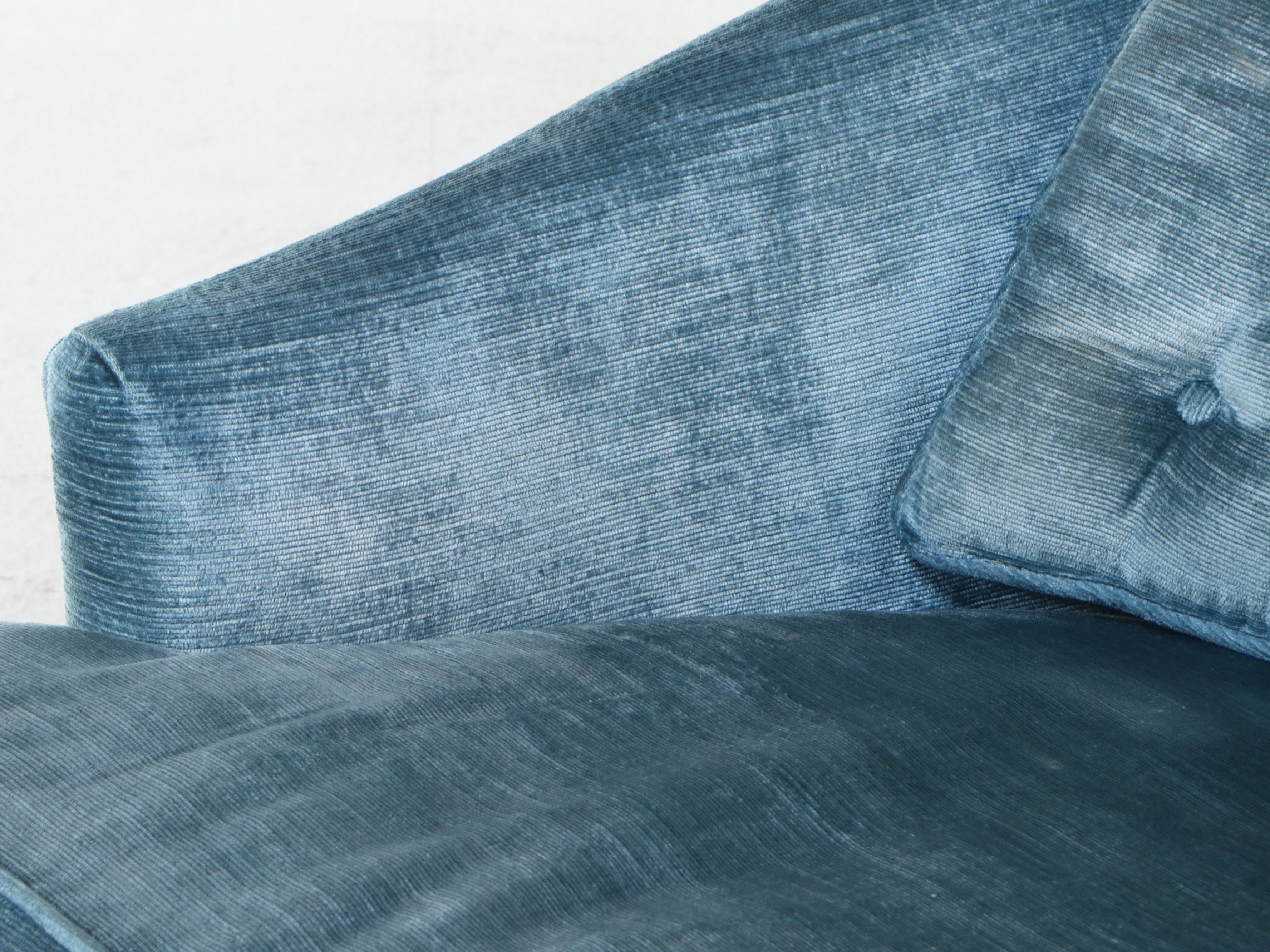 Vintage Leugers Fine Furniture Tufted Swivel Rocker Club Chair