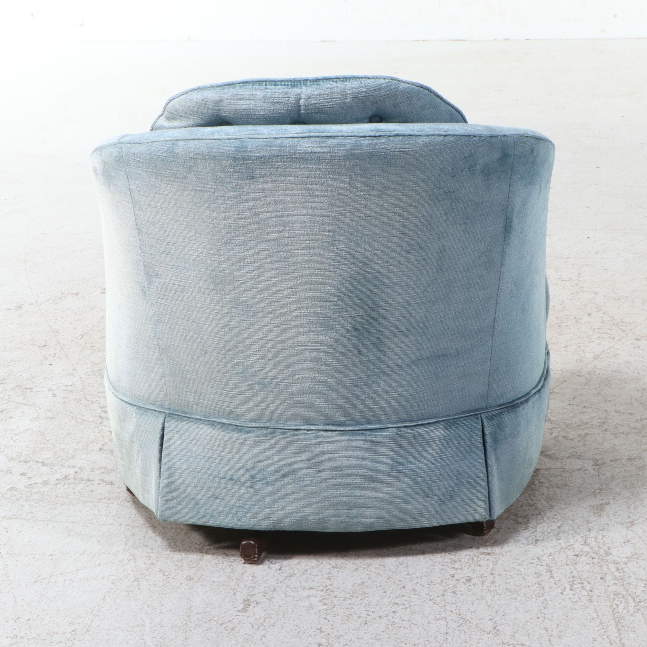 Vintage Leugers Fine Furniture Tufted Swivel Rocker Club Chair