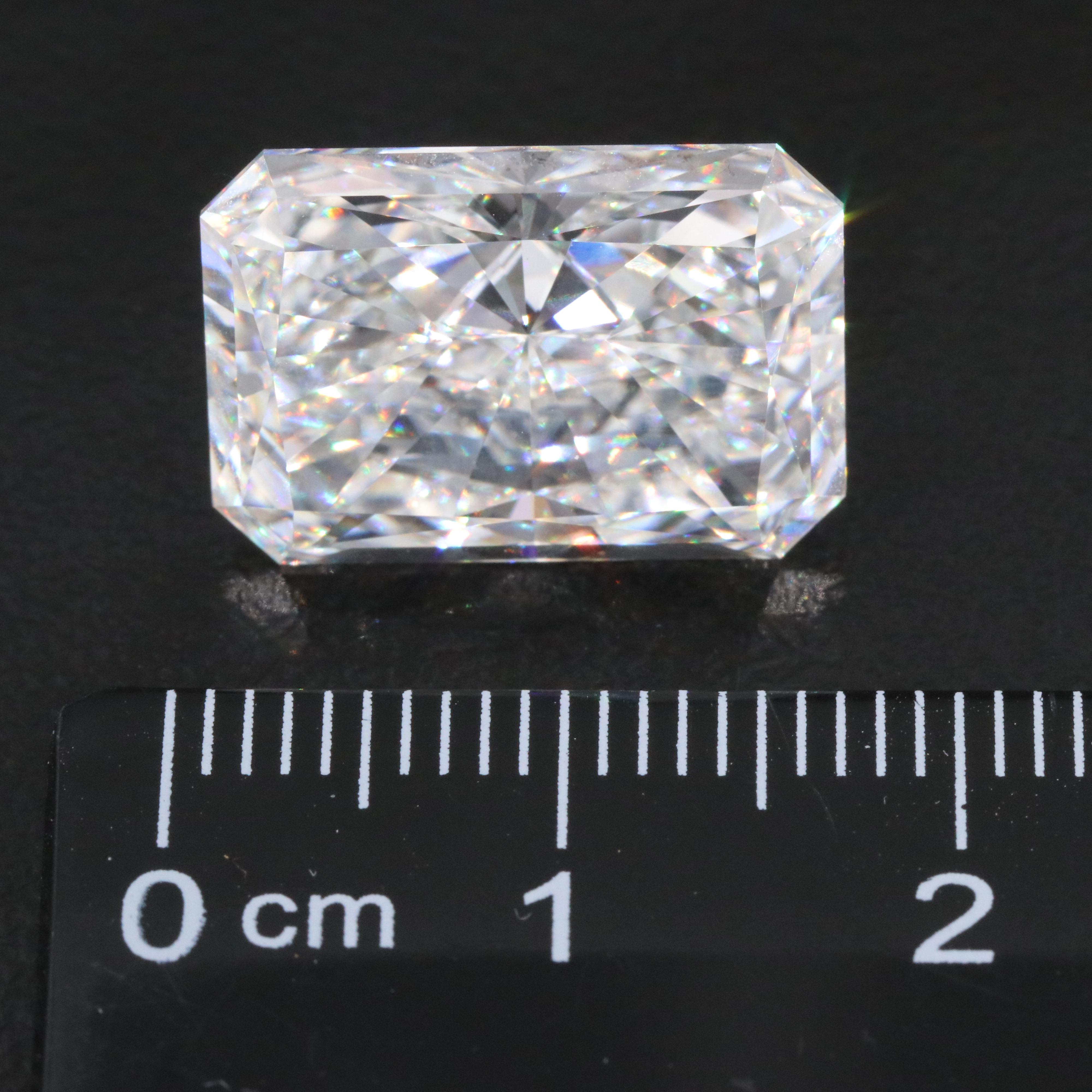 Loose 12.00 CT Lab Grown Diamond with IGI Report | EBTH