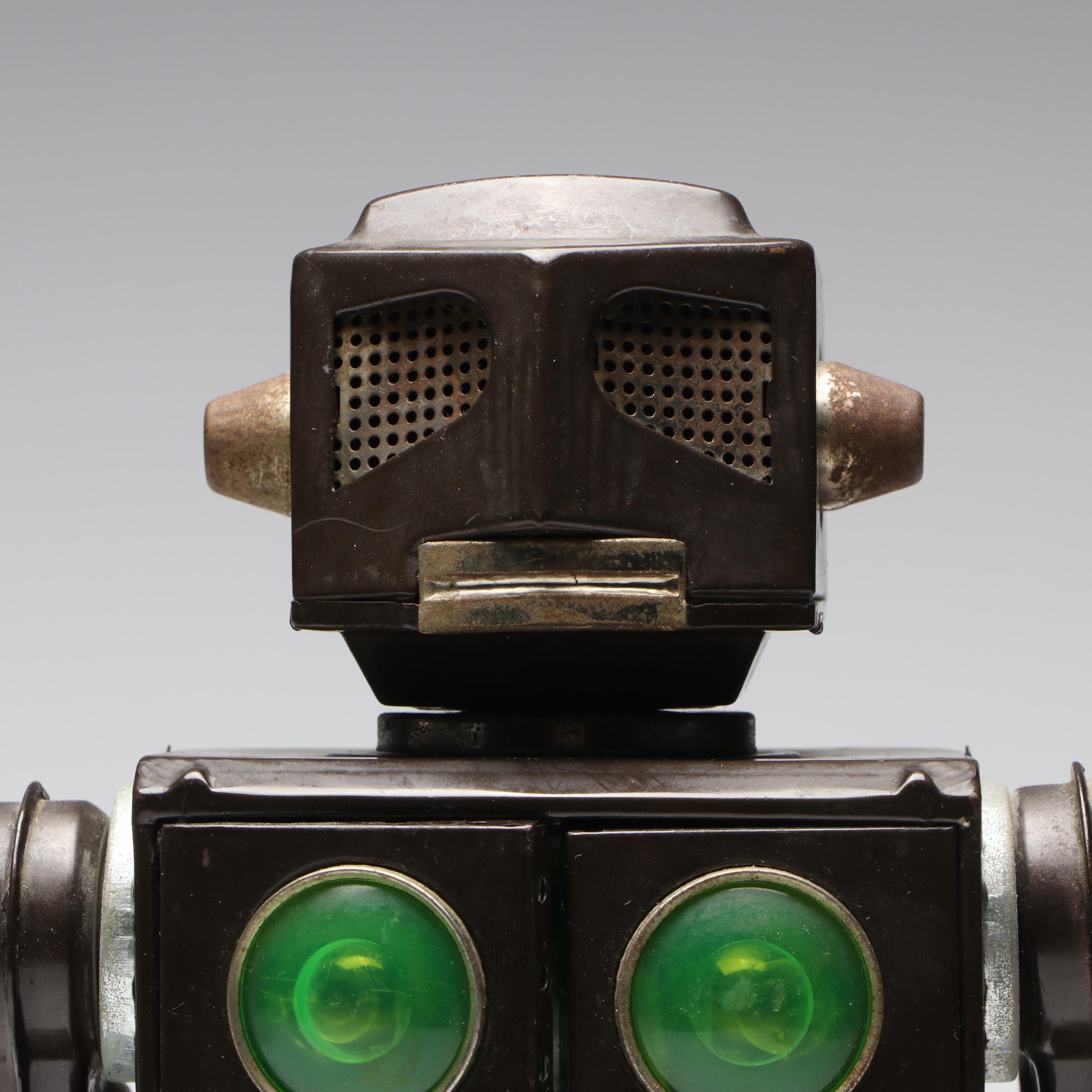 Vintage Horikawa "Attacking Martian" Battery Operated Metal Robot Toy